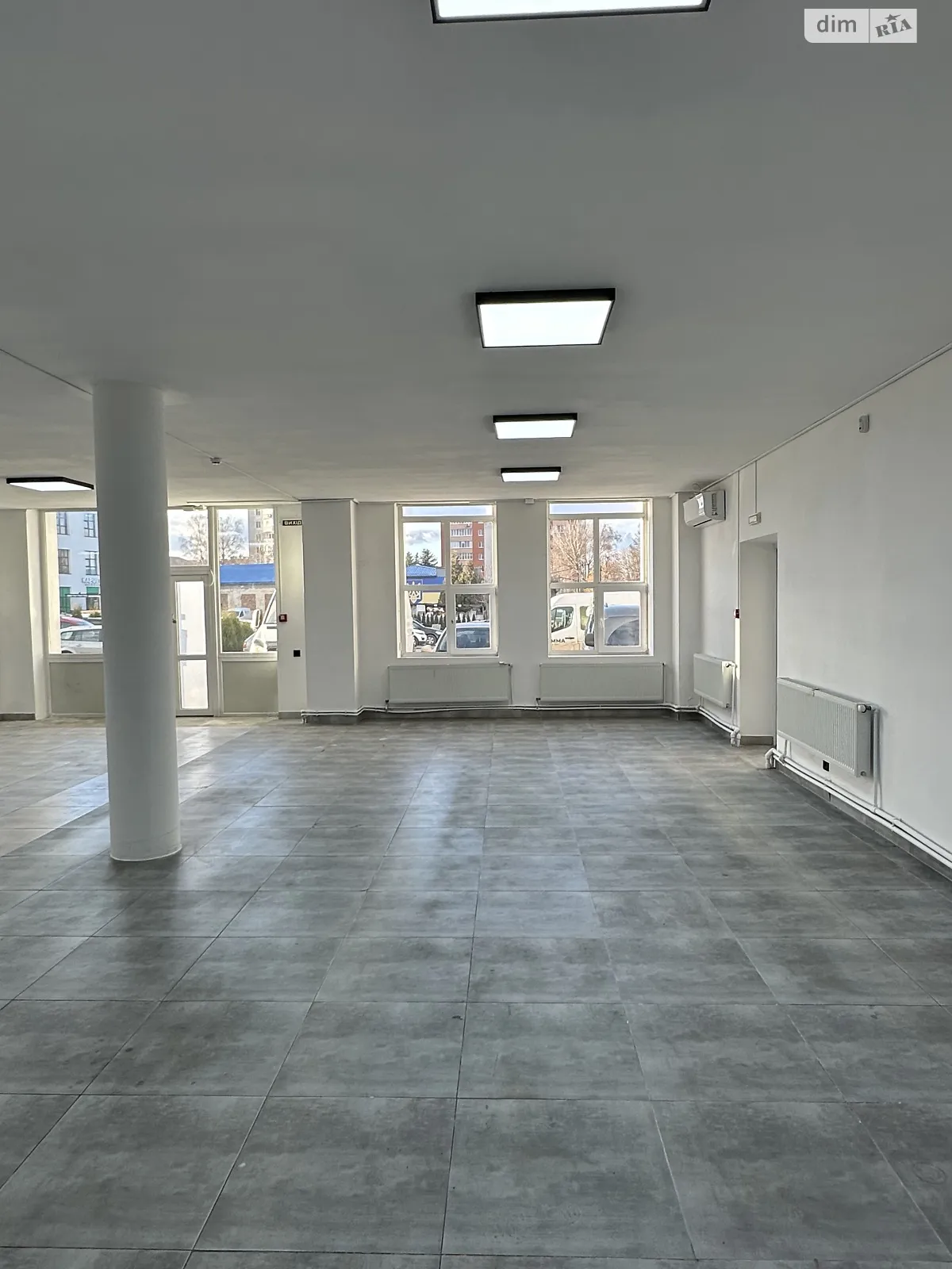 Здається в оренду офіс 163.5 кв. м в бізнес-центрі, цена: 49050 грн - фото 1
