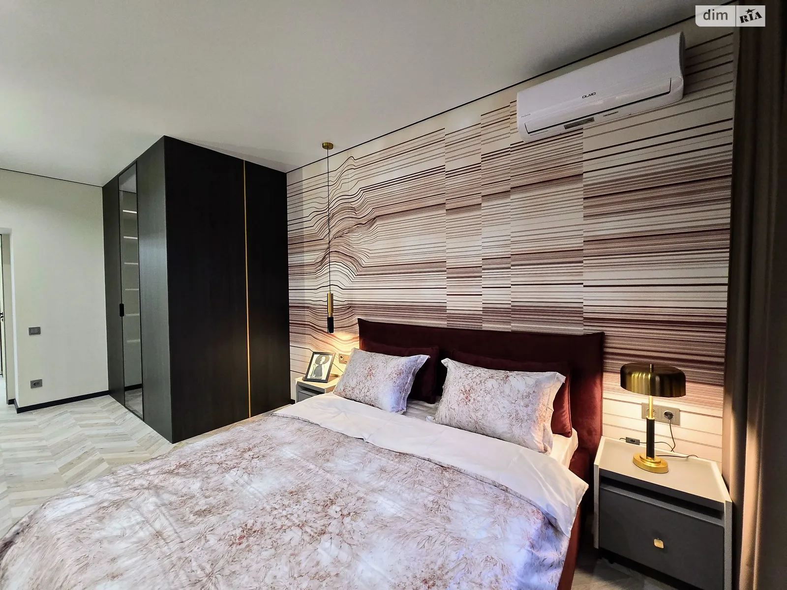 Продается 2-комнатная квартира 65 кв. м в Софиевской Борщаговке, ул. Радостная, 2 - фото 1