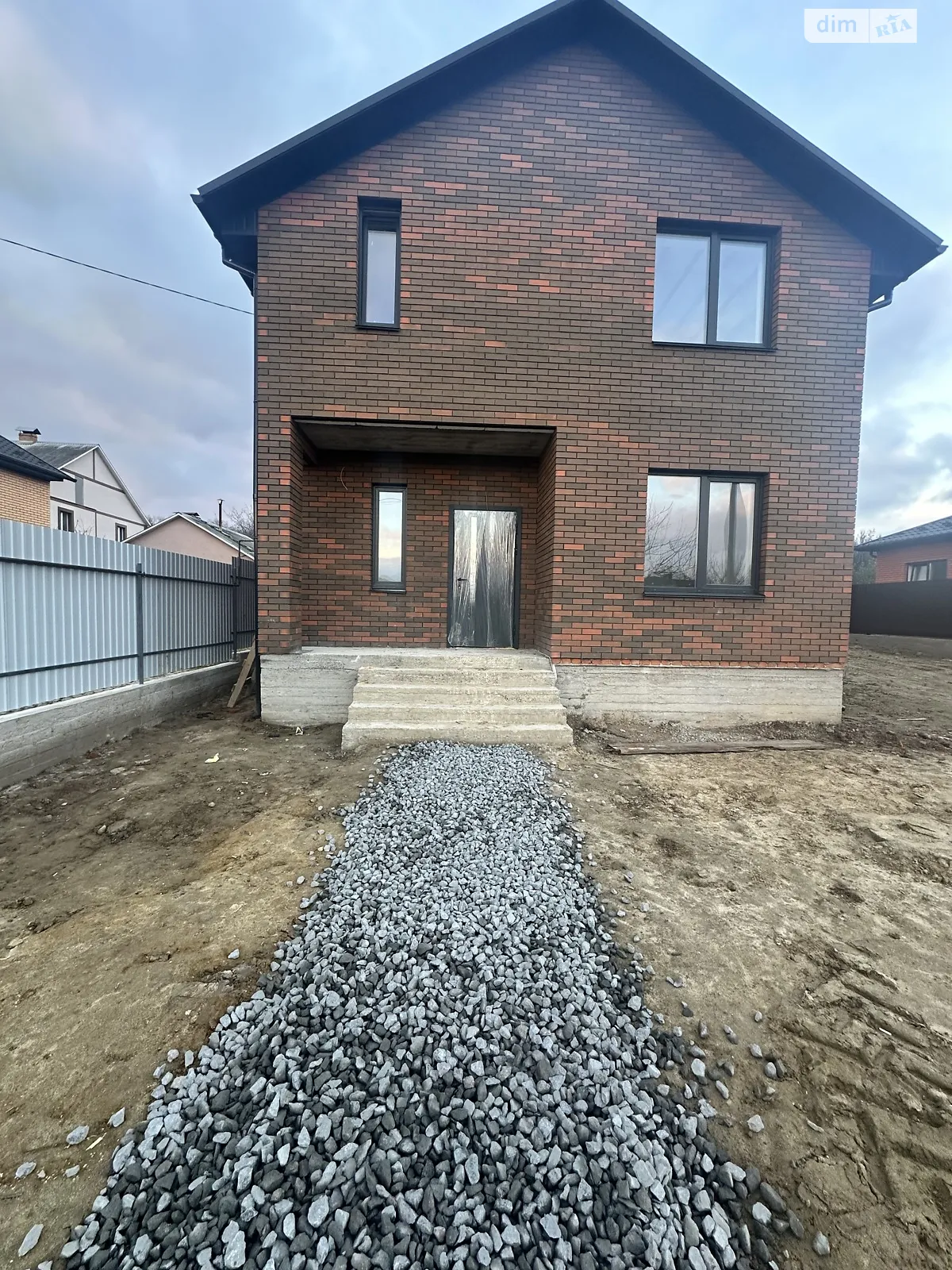 Продается дом на 2 этажа 120 кв. м с балконом, цена: 85000 $ - фото 1