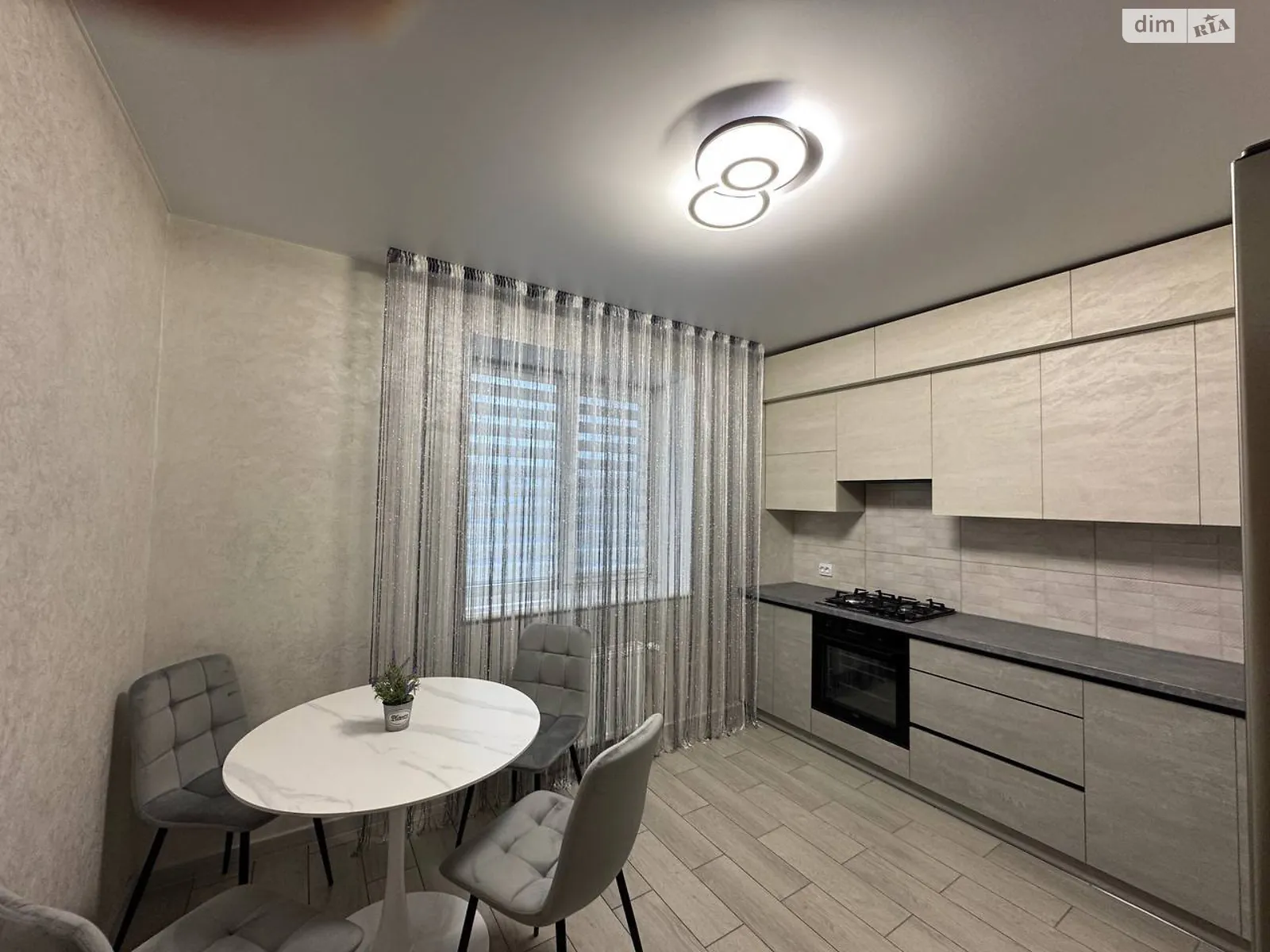 Сдается в аренду 1-комнатная квартира 43 кв. м в Ровно, ул. Киевская - фото 1