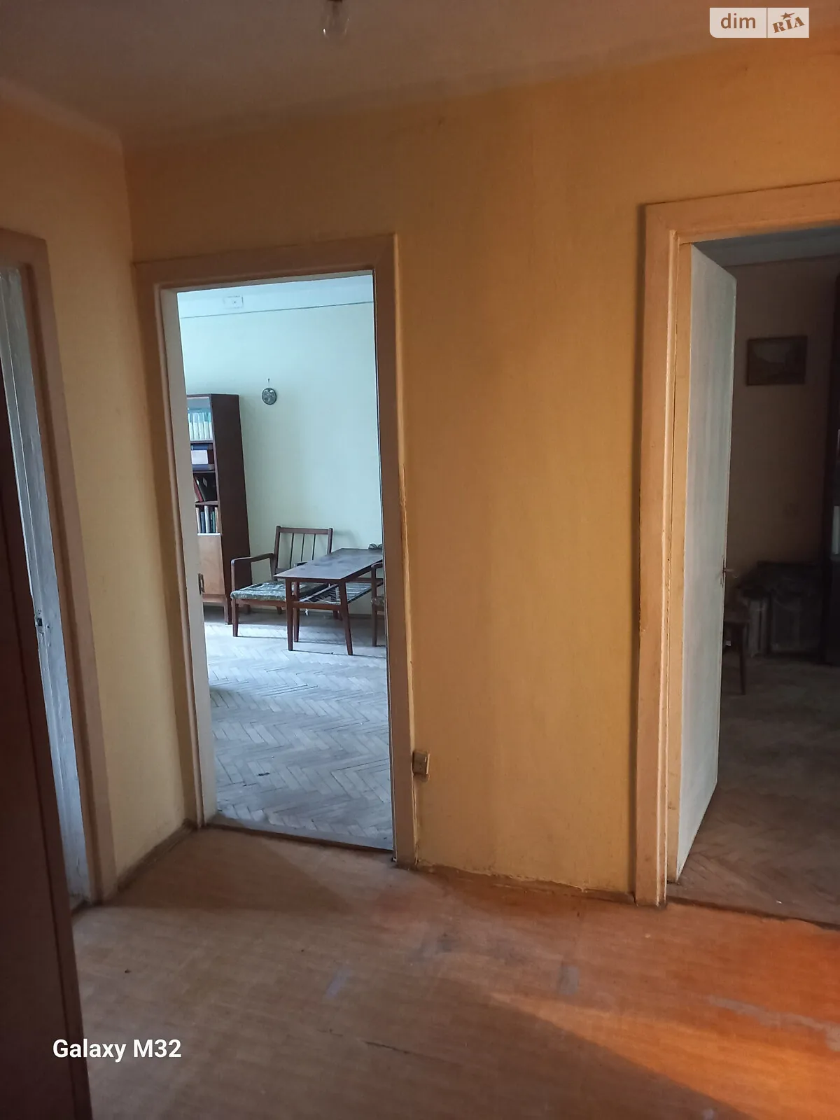 Продается 3-комнатная квартира 61.5 кв. м в Львове, ул. Любинская - фото 1