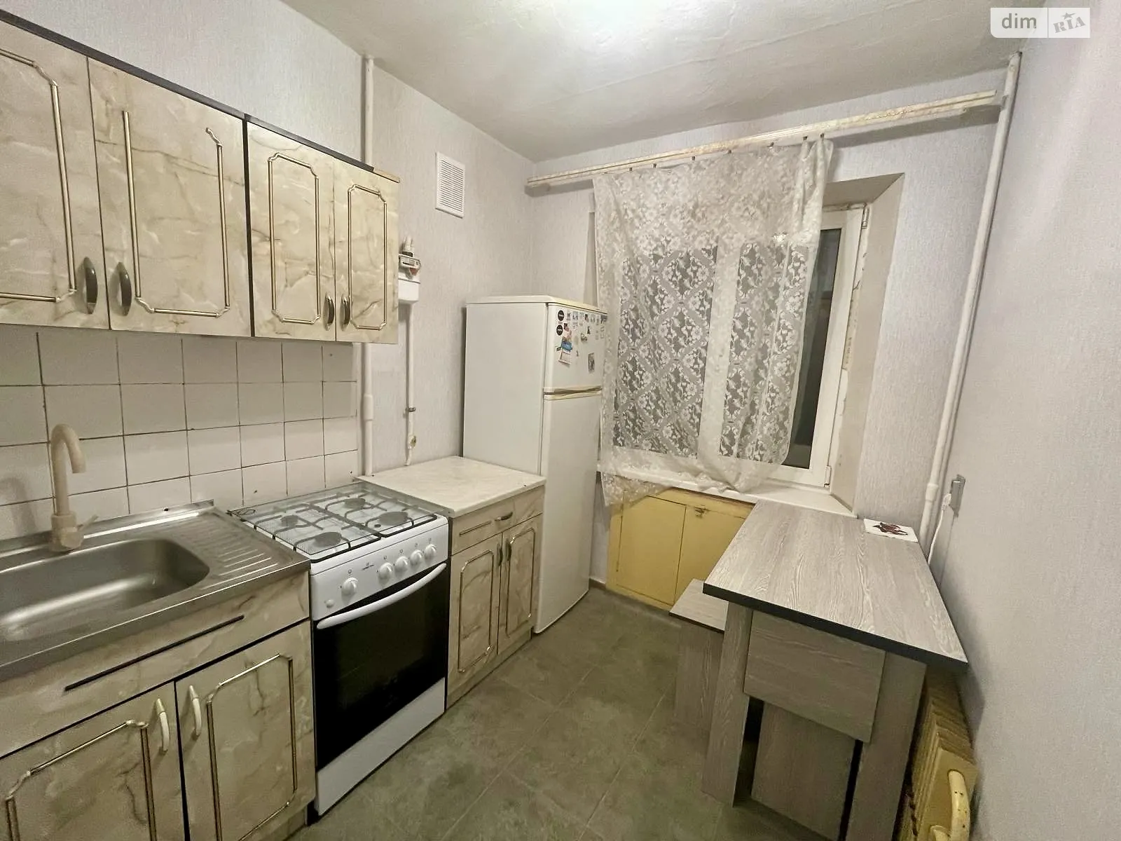 Продается 1-комнатная квартира 31 кв. м в Днепре, мас. Тополь-3 - фото 1