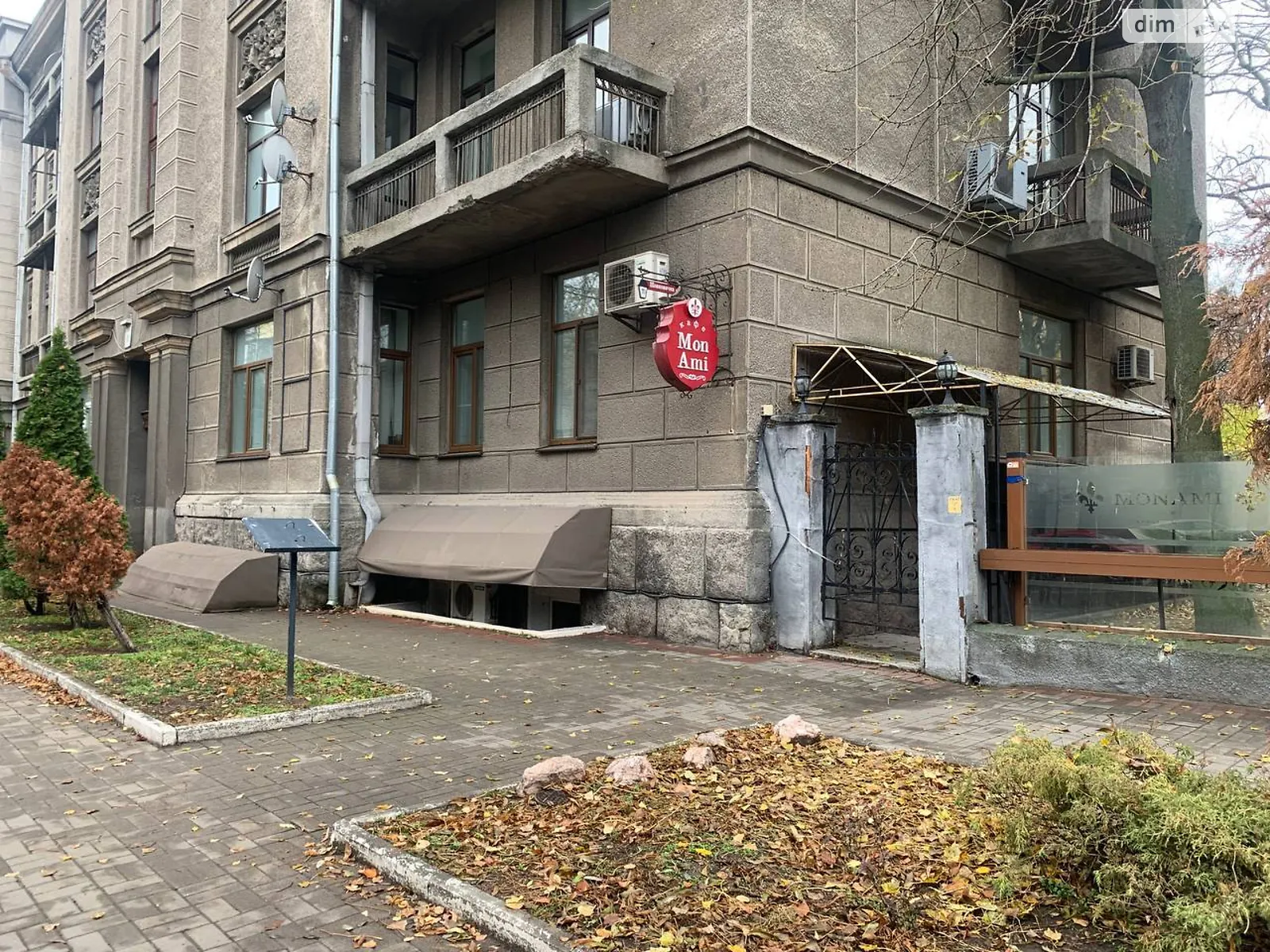 Продается помещения свободного назначения 275.4 кв. м в 4-этажном здании, цена: 1900000 $ - фото 1