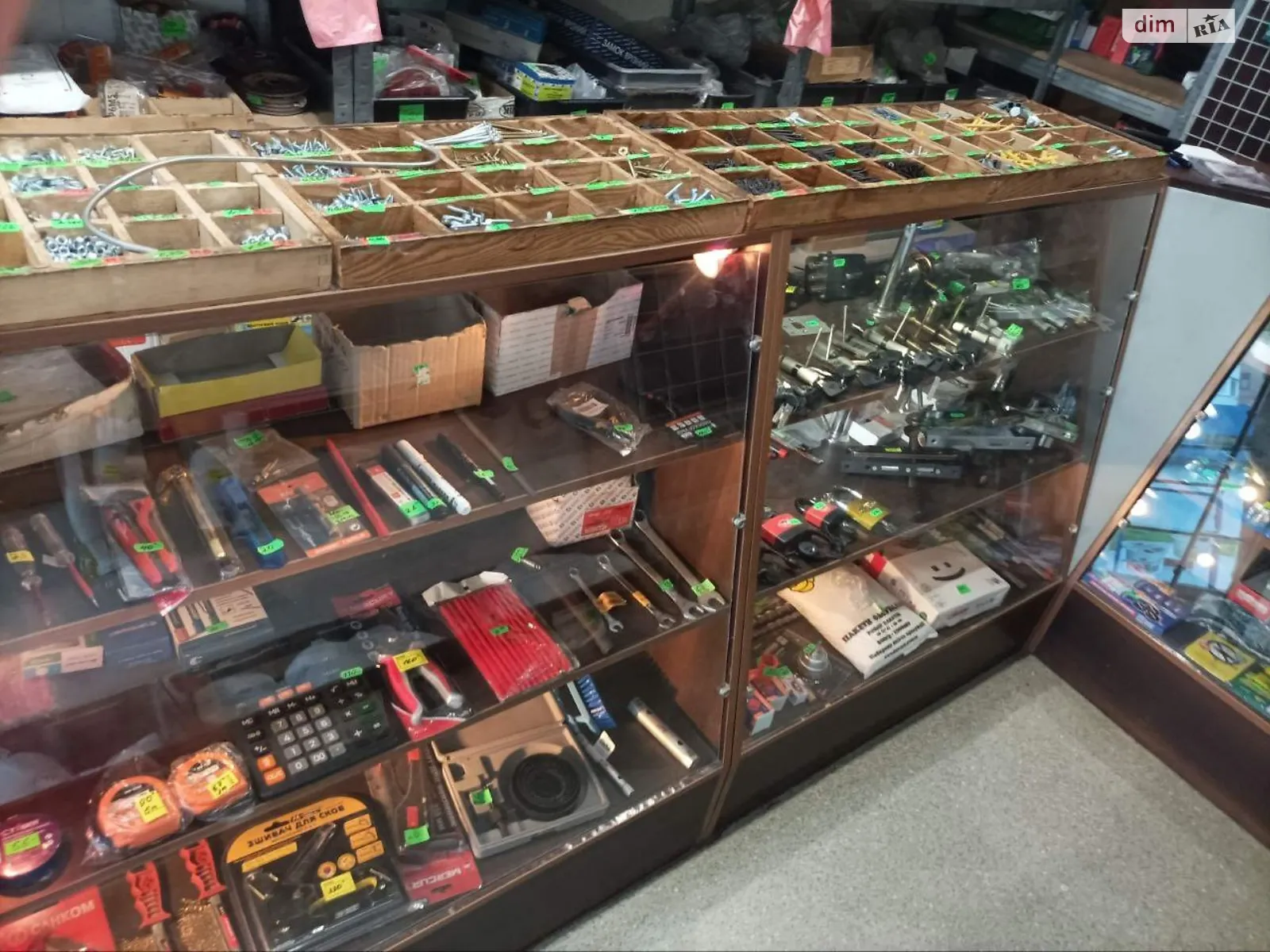 Сдается в аренду объект сферы услуг 22 кв. м в 1-этажном здании, цена: 13000 грн - фото 1