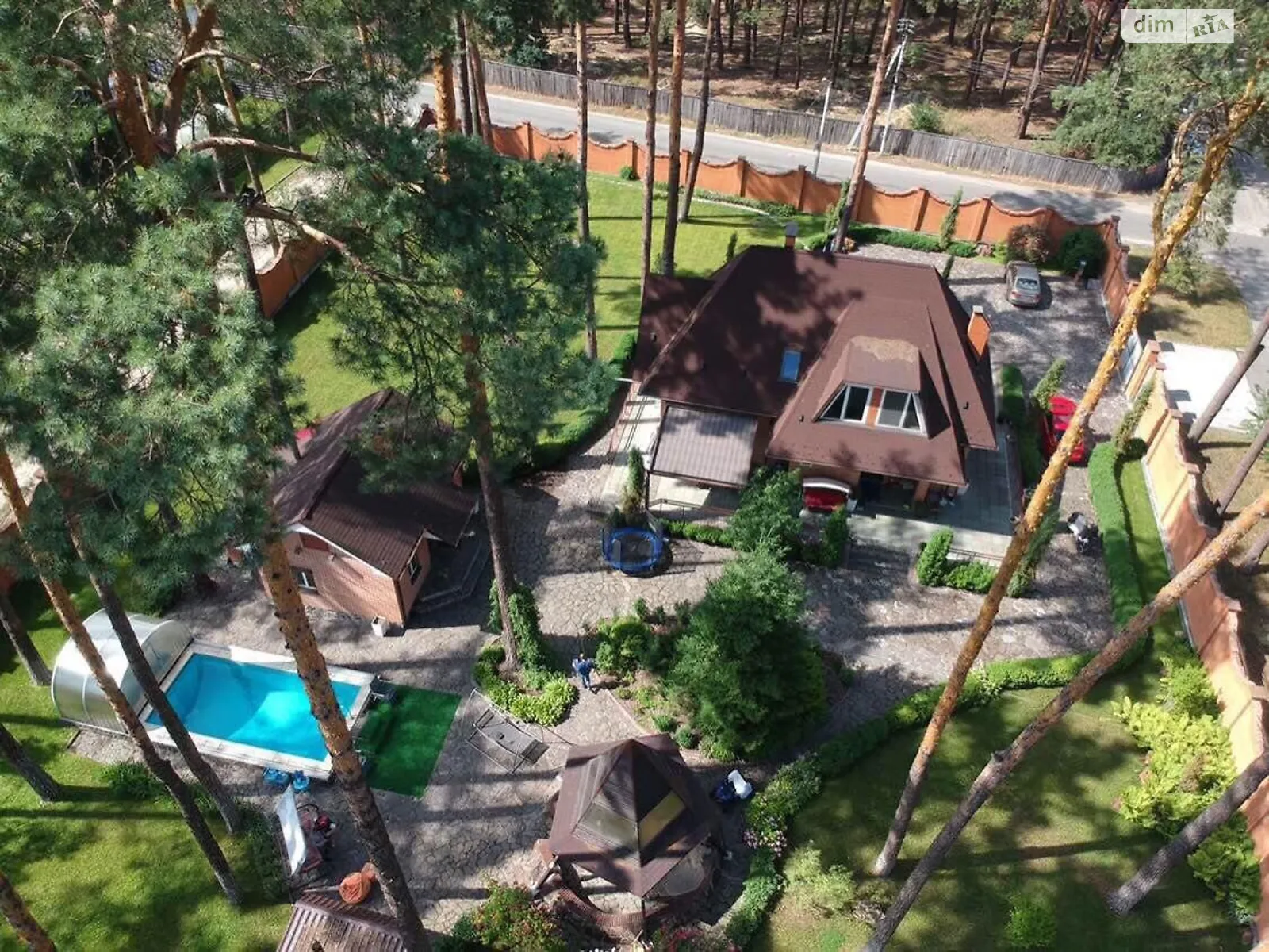 Продается дом на 2 этажа 180 кв. м с баней/сауной, цена: 580000 $ - фото 1