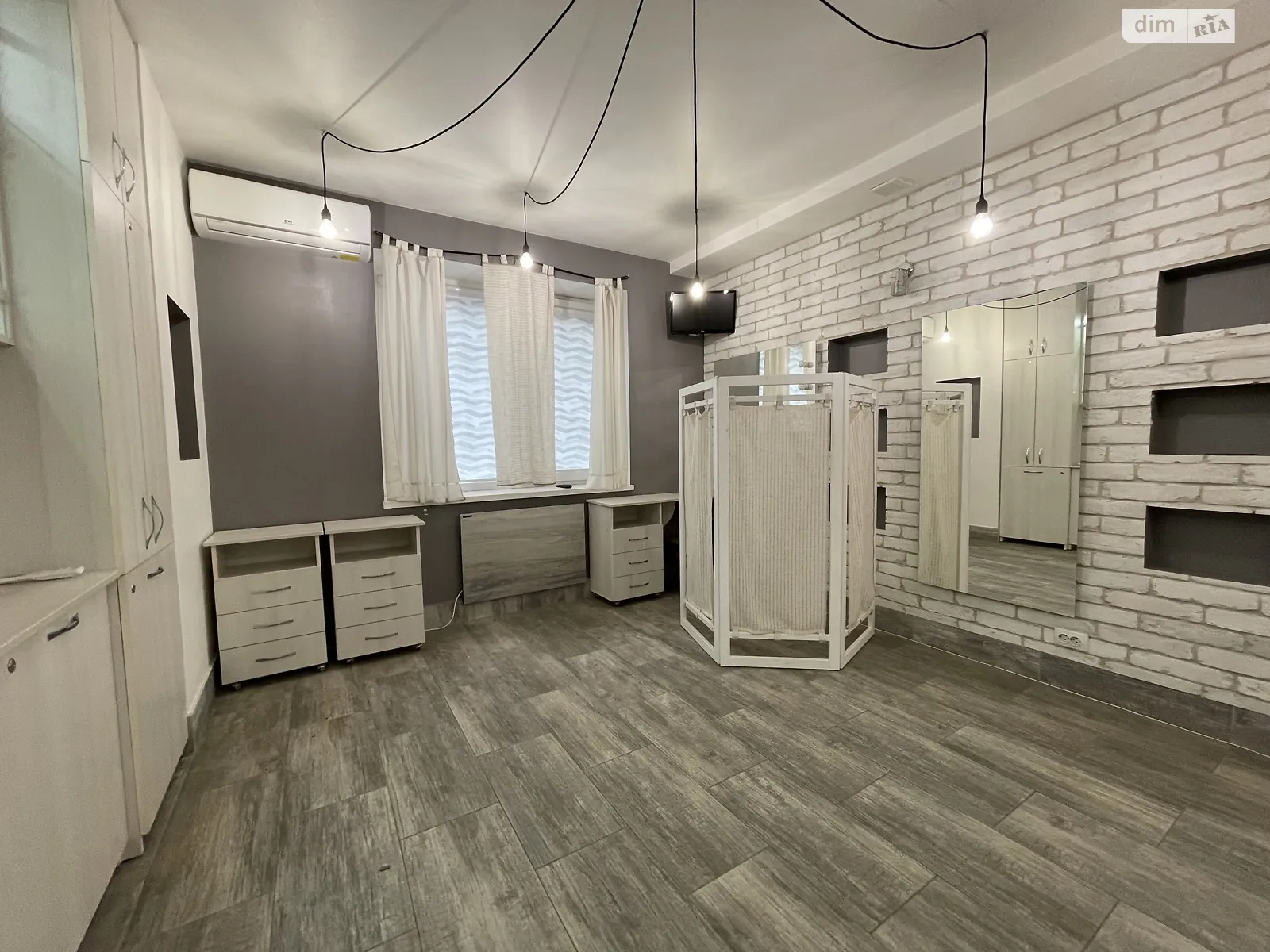 Сдается в аренду помещения свободного назначения 23 кв. м в 9-этажном здании, цена: 8000 грн - фото 1