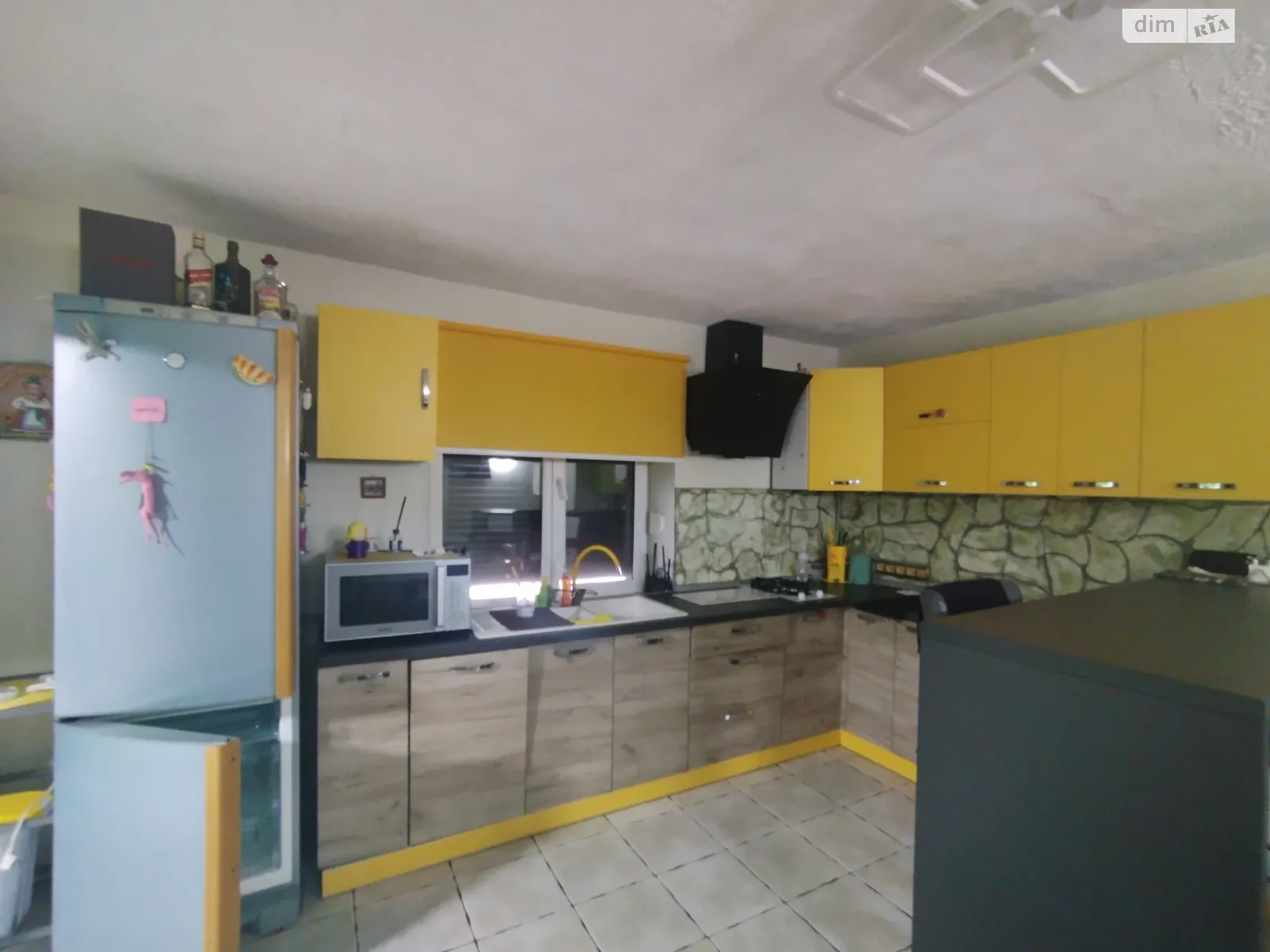 Продается дом на 2 этажа 120 кв. м с беседкой, цена: 120000 $ - фото 1