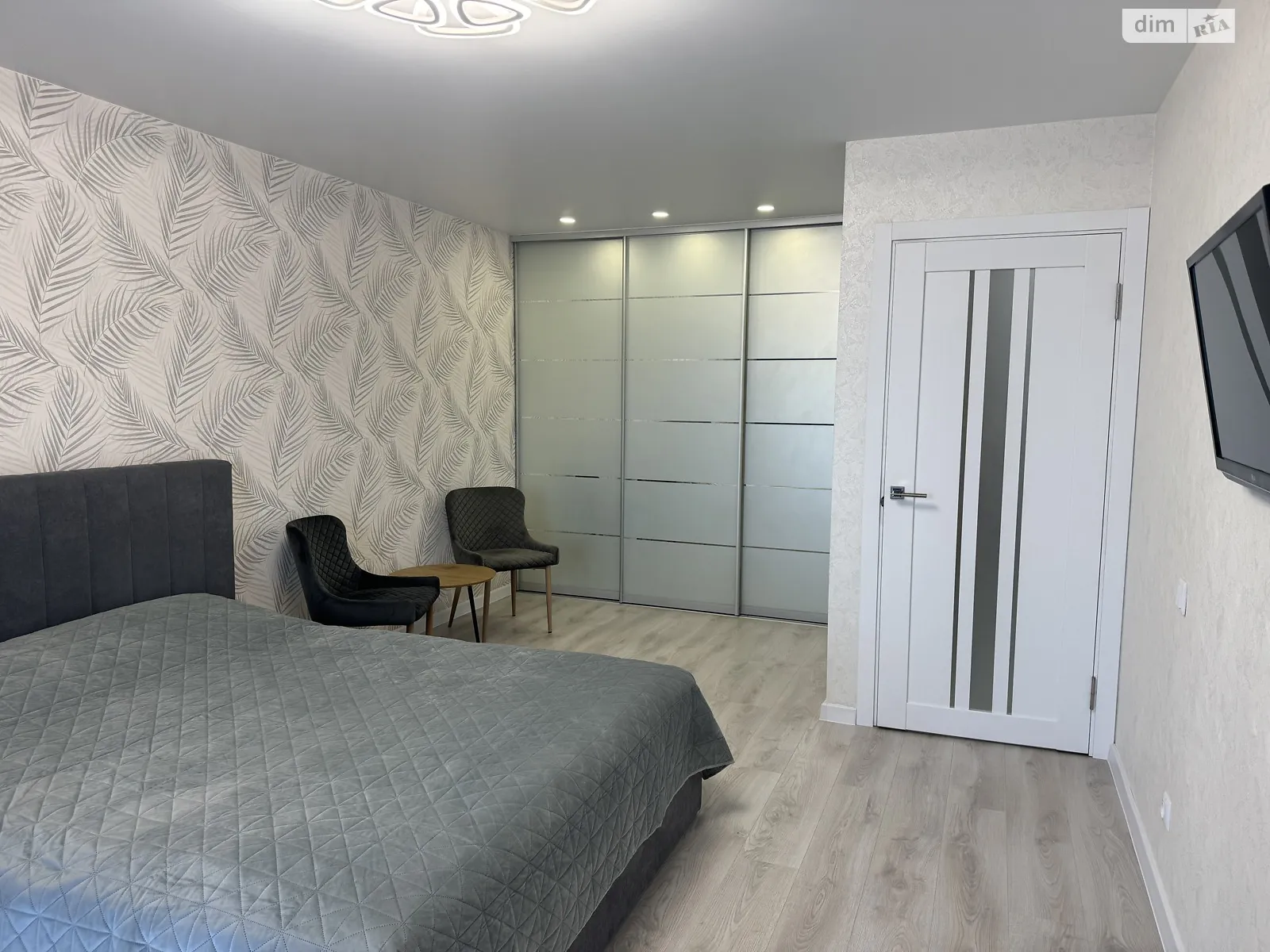 Продается 1-комнатная квартира 48.7 кв. м в Виннице, просп. Юности, 16Б - фото 1