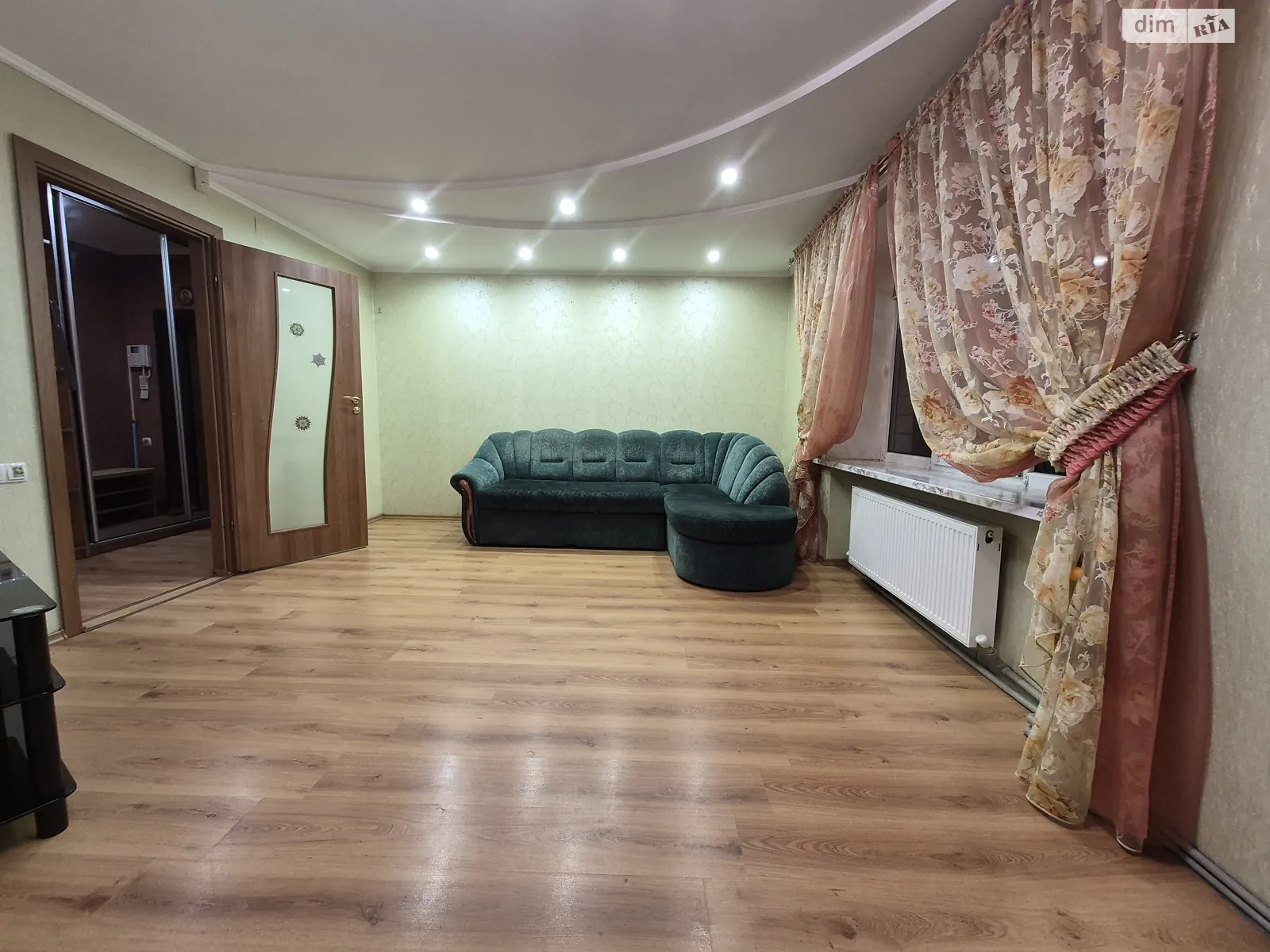 просп. Юности, 83 Вишенка Винница - фото 1