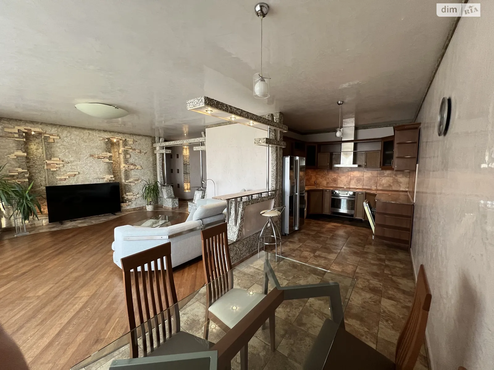 Продается 2-комнатная квартира 83 кв. м в Киеве, просп. Павла Тычины, 2 - фото 1