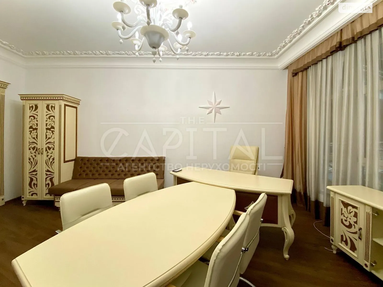 Сдается в аренду офис 62.9 кв. м в бизнес-центре, цена: 1150 $ - фото 1
