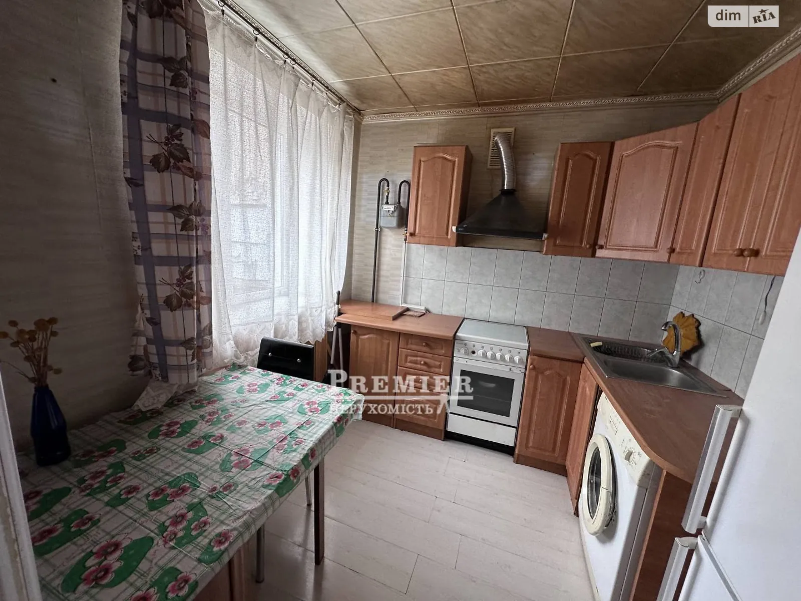 Продается 2-комнатная квартира 43.7 кв. м в Черноморске, ул. Парусная - фото 1
