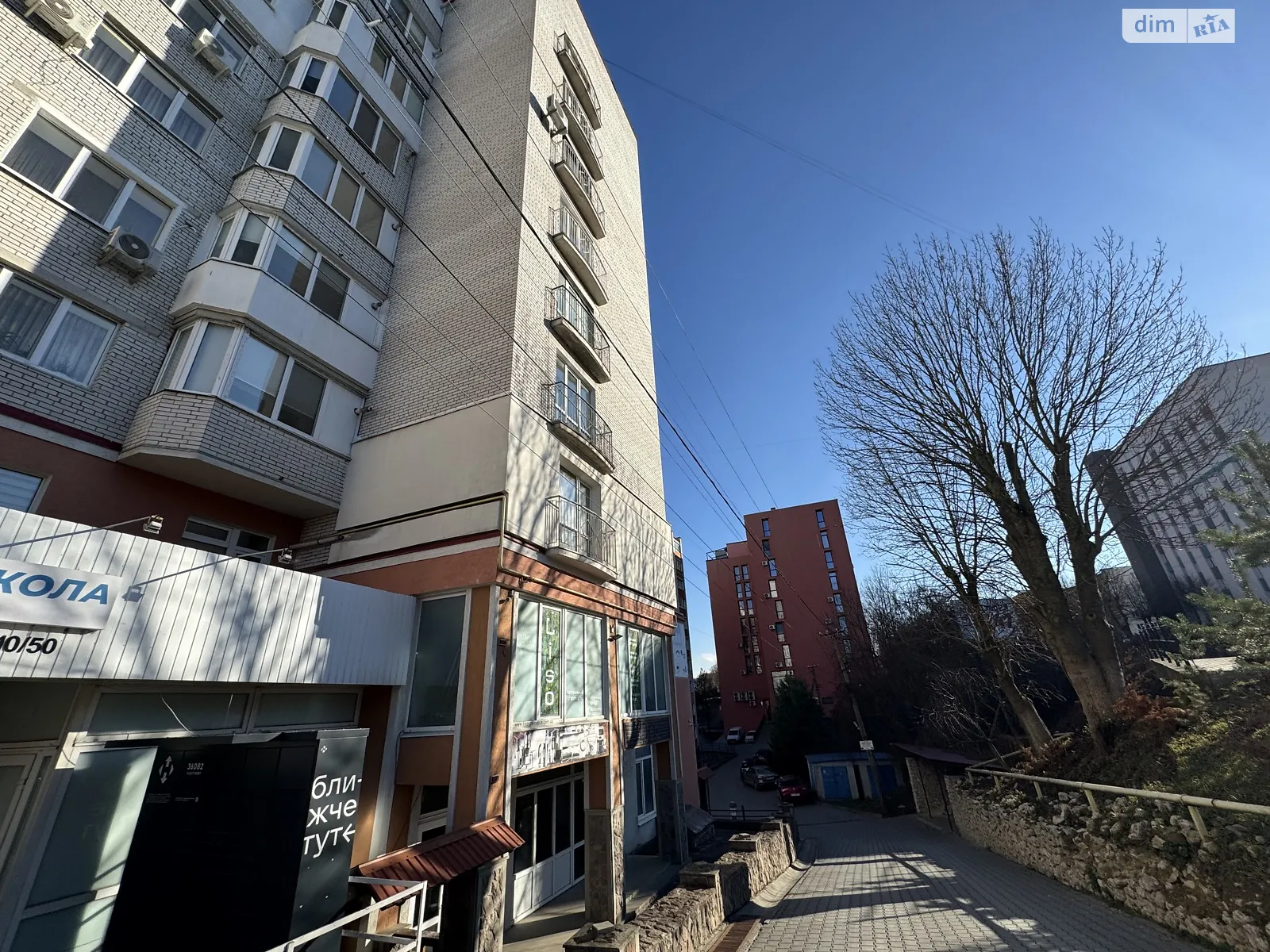 Сдается в аренду помещения свободного назначения 276 кв. м в 10-этажном здании, цена: 30000 грн - фото 1