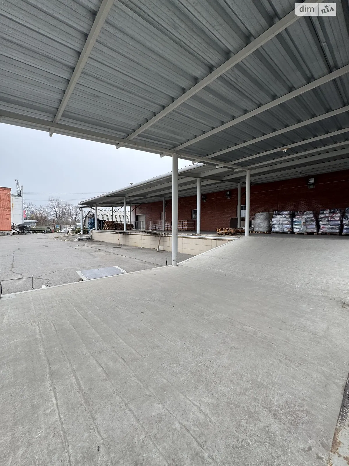 Продается помещения свободного назначения 3600 кв. м в 2-этажном здании, цена: 1300000 $ - фото 1