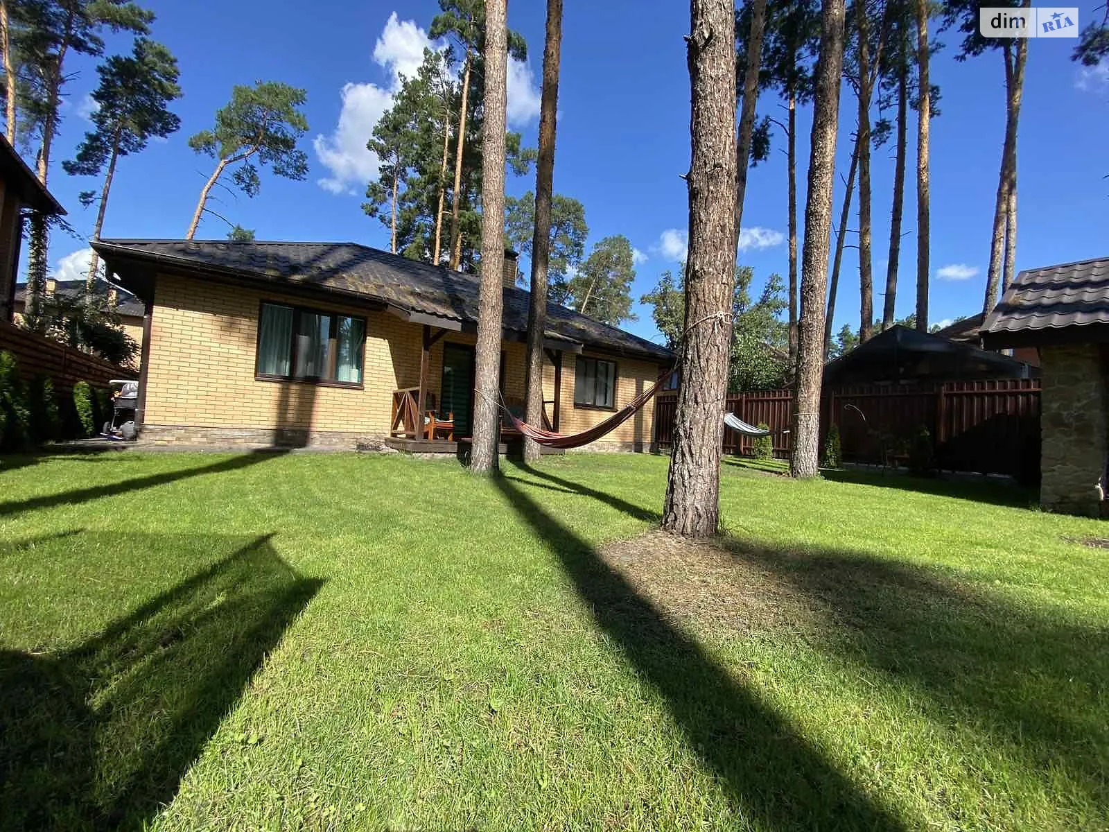 Продается одноэтажный дом 100 кв. м с беседкой, цена: 170000 $ - фото 1