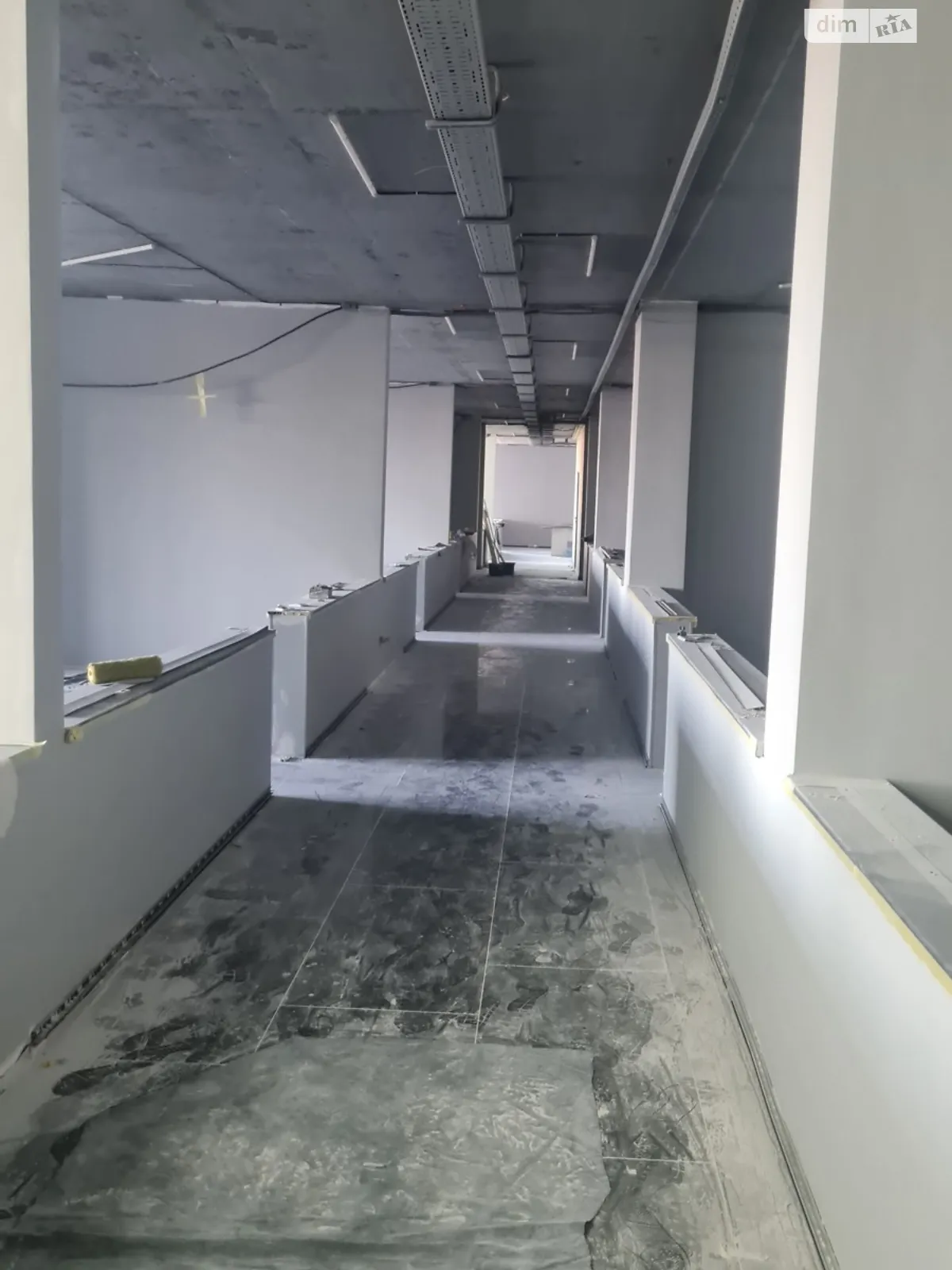 Сдается в аренду офис 1500 кв. м в бизнес-центре, цена: 375000 грн - фото 1