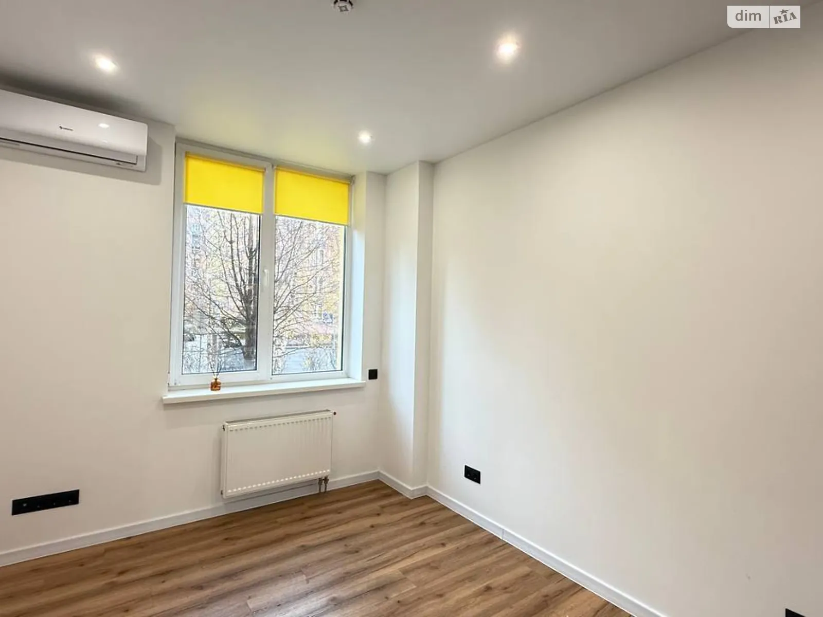 Сдается в аренду офис 12 кв. м в бизнес-центре, цена: 9500 грн - фото 1