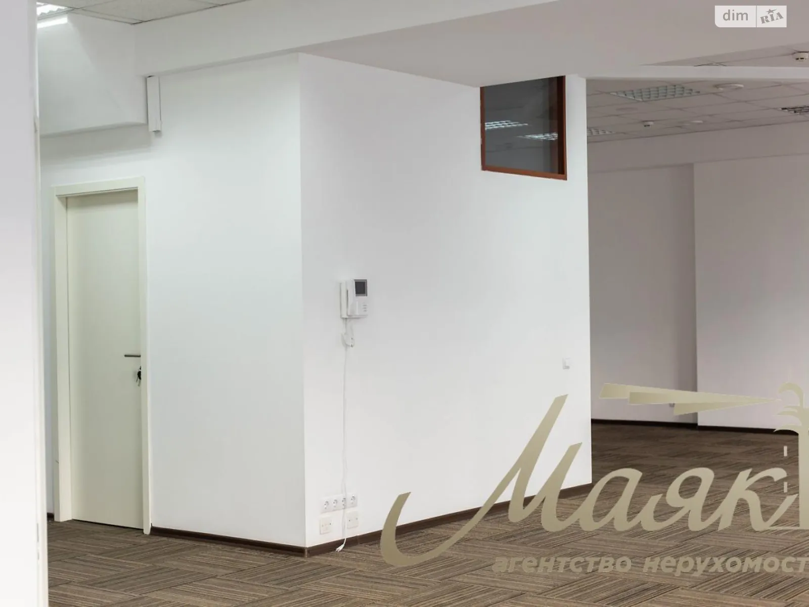 Сдается в аренду помещения свободного назначения 106.8 кв. м в 4-этажном здании, цена: 2170 $ - фото 1