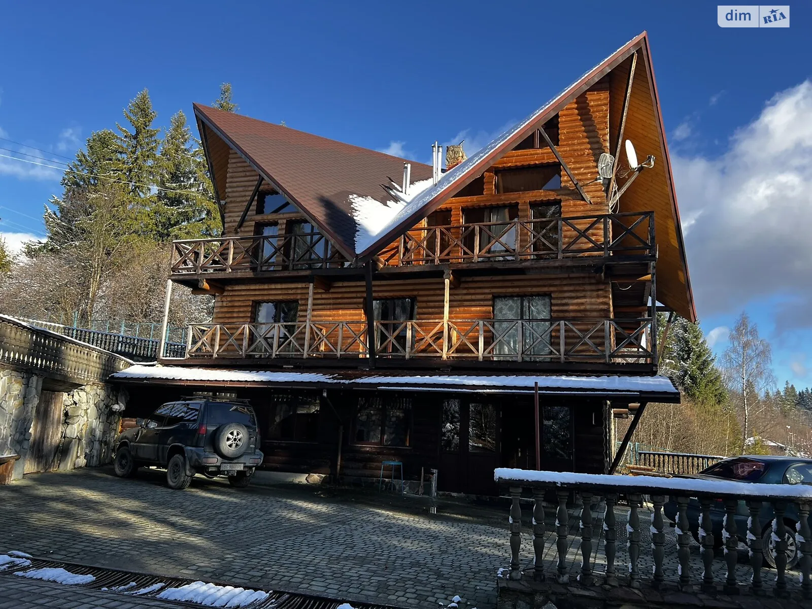 Продается дом на 3 этажа 461.9 кв. м с камином, цена: 730000 $ - фото 1