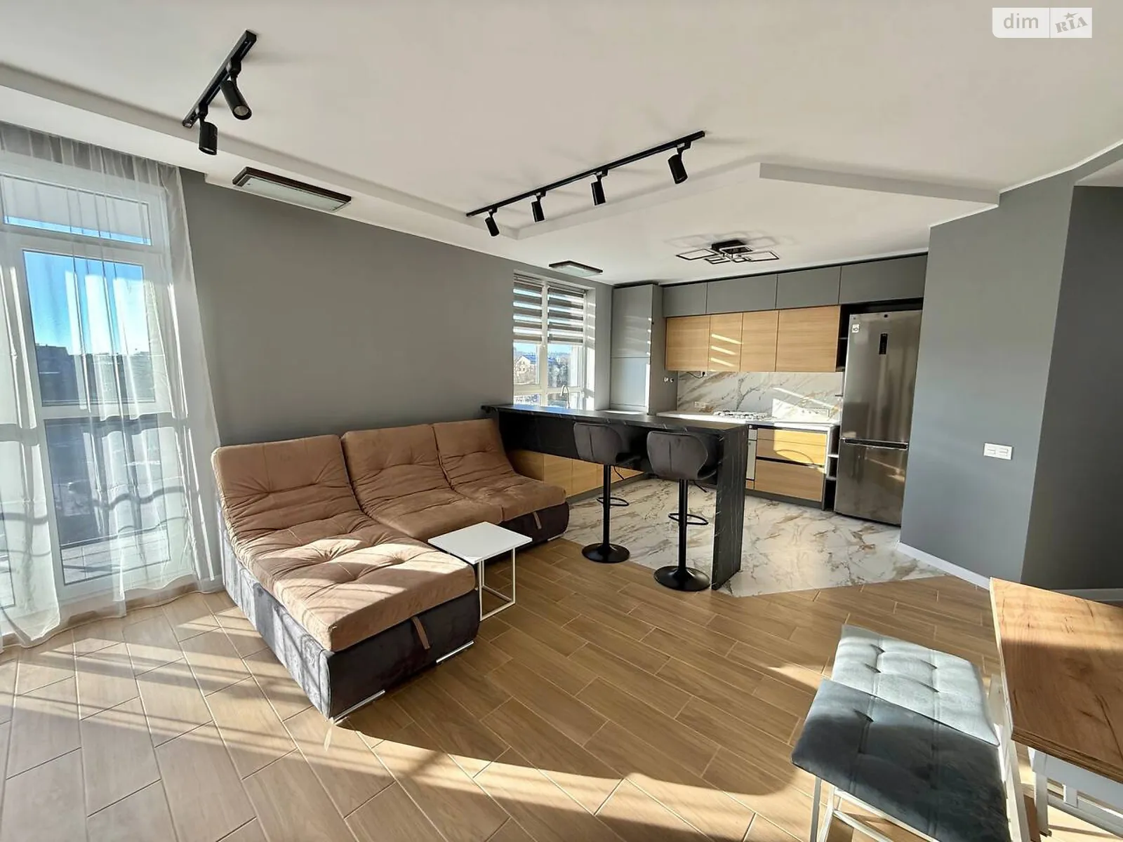 Сдается в аренду 2-комнатная квартира 65 кв. м в Львове, ул. Топольная, 4Б - фото 1