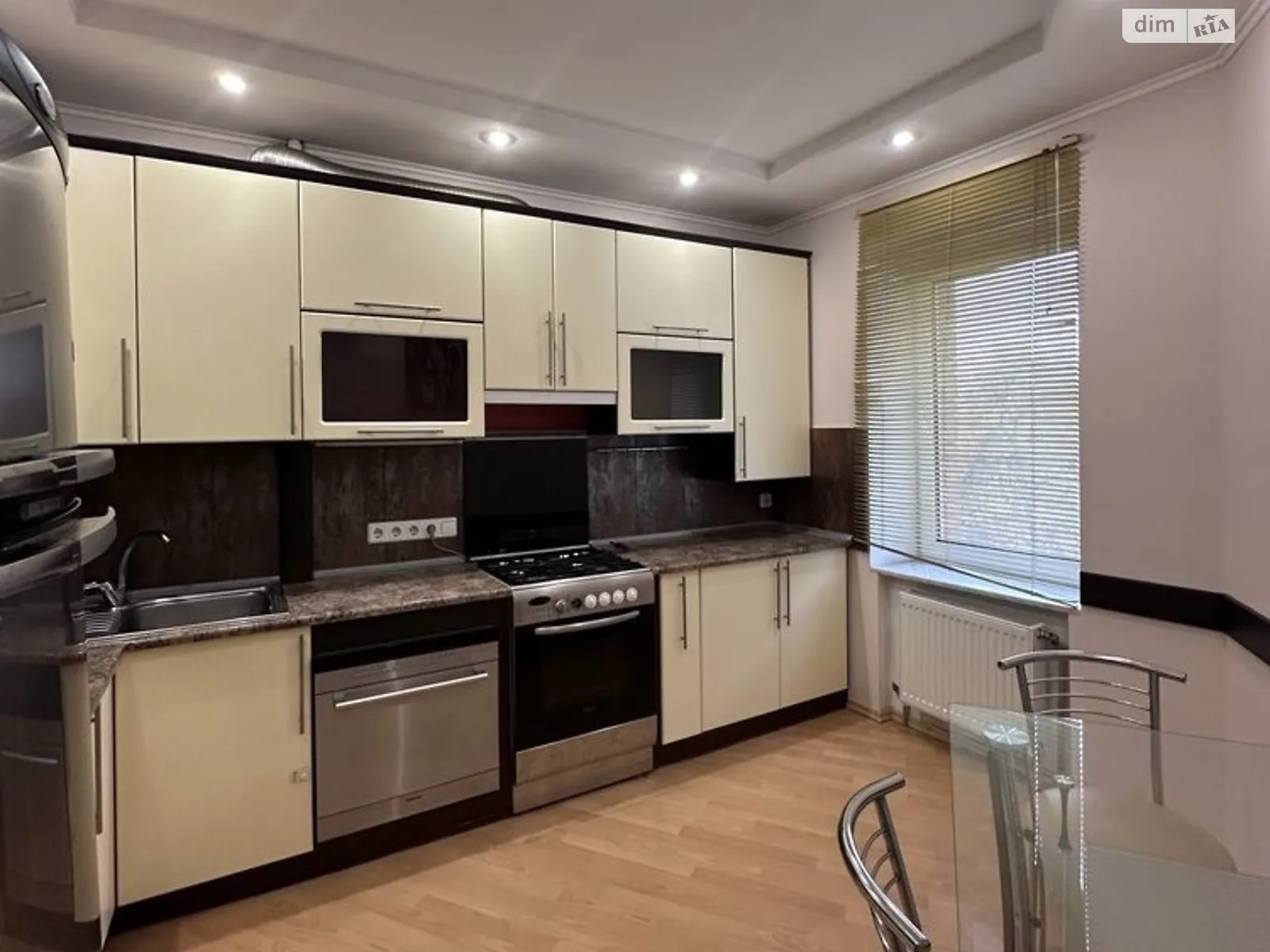 Продается 3-комнатная квартира 118.7 кв. м в Полтаве, ул. Небесной Сотни - фото 1