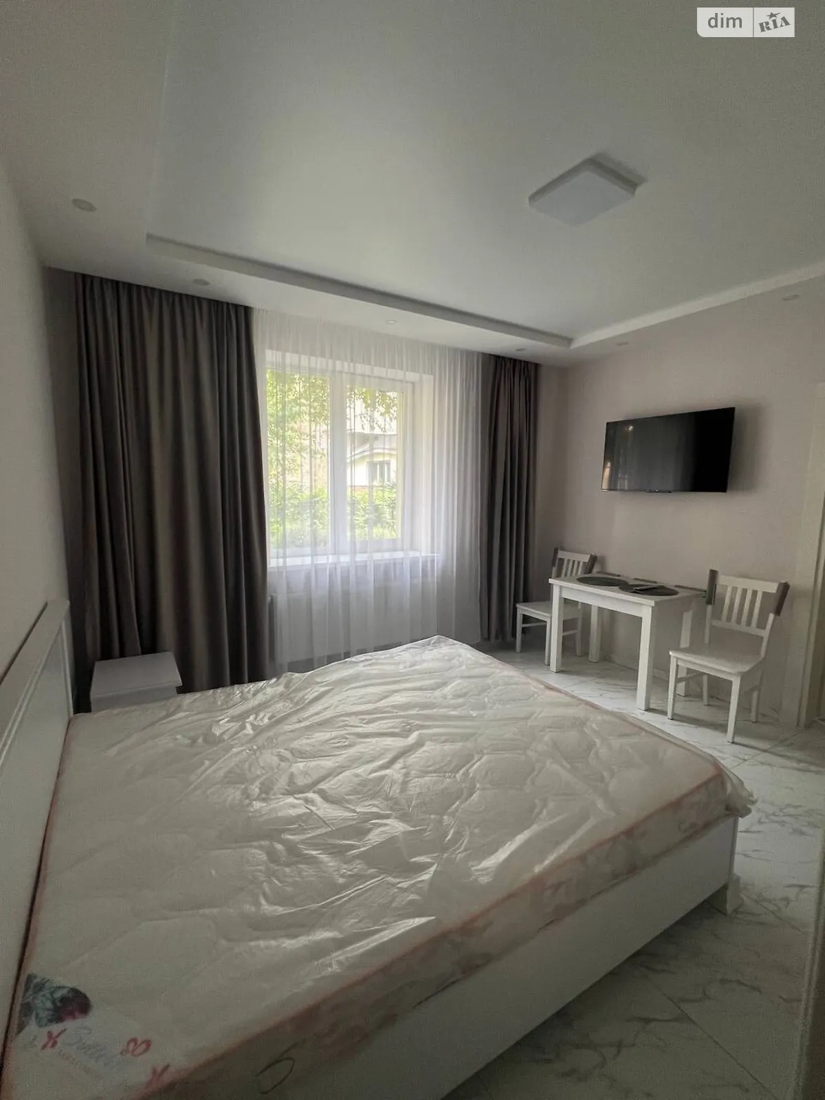 Здається в оренду будинок 2 поверховий 96 кв. м з гаражем, цена: 1100 $ - фото 1