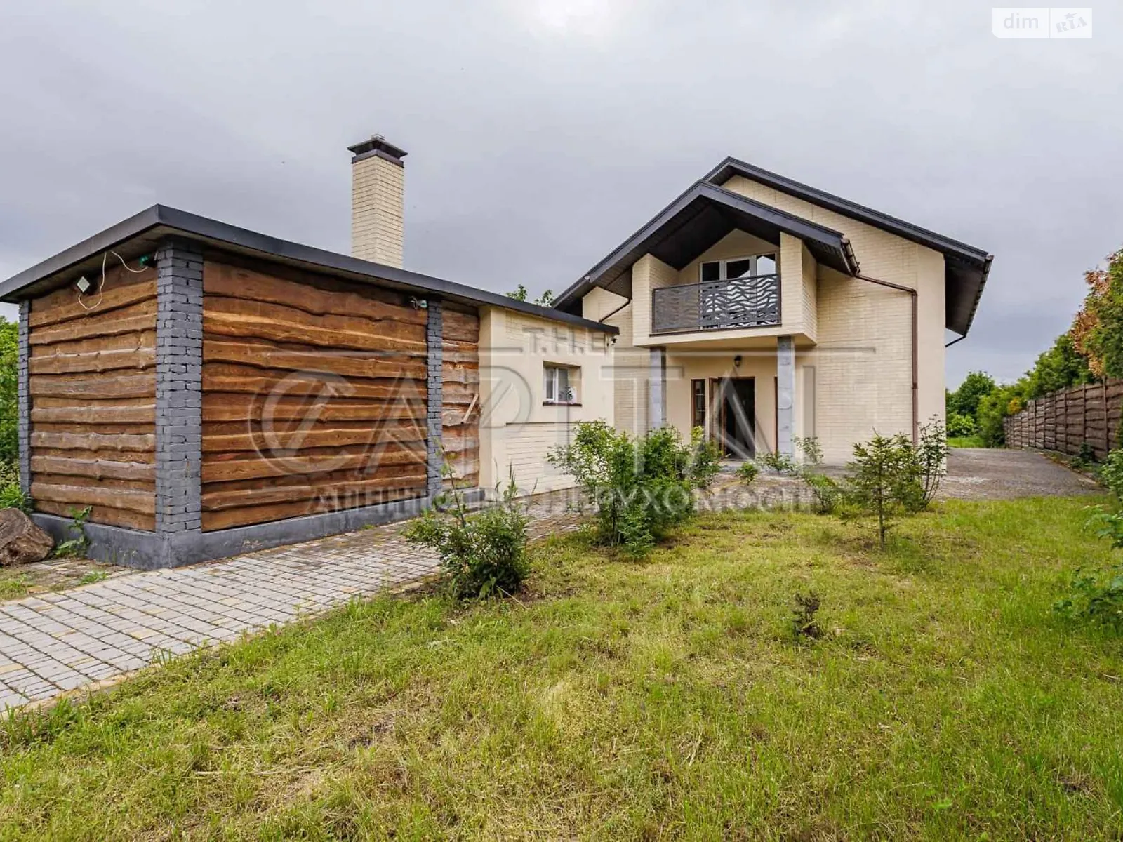 Продается дом на 2 этажа 151.3 кв. м с участком, цена: 194000 € - фото 1