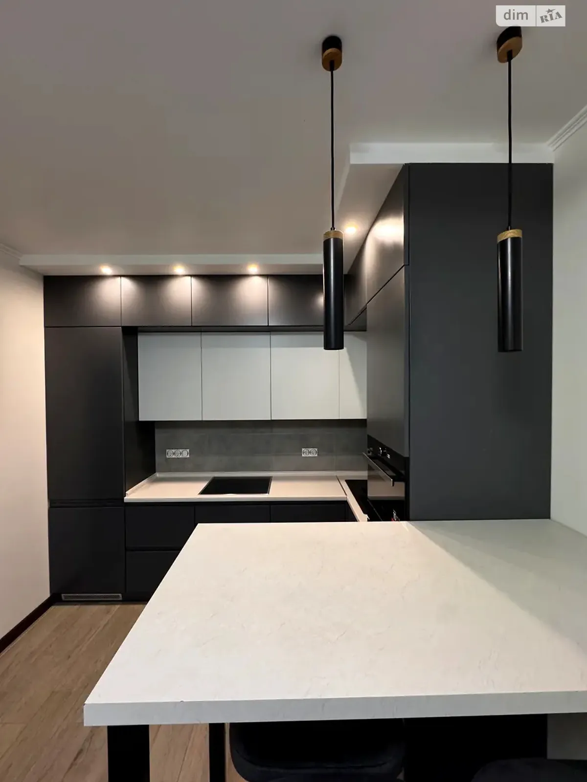 Продается 2-комнатная квартира 44 кв. м в Киеве, ул. Драгоманова, 10 - фото 1