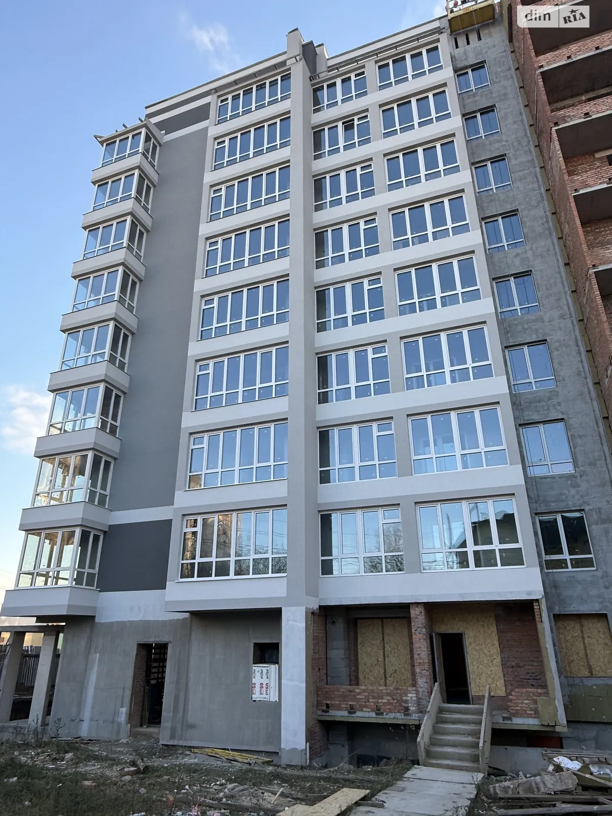 Продается 3-комнатная квартира 88.8 кв. м в Хмельницком, ул. Степана Бандеры, 80 - фото 1