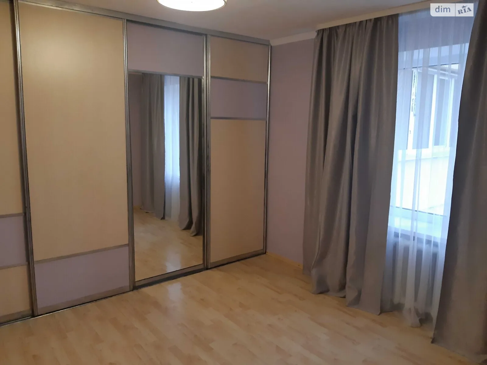 Продается 2-комнатная квартира 54 кв. м в Ровно, ул. Полесская - фото 1