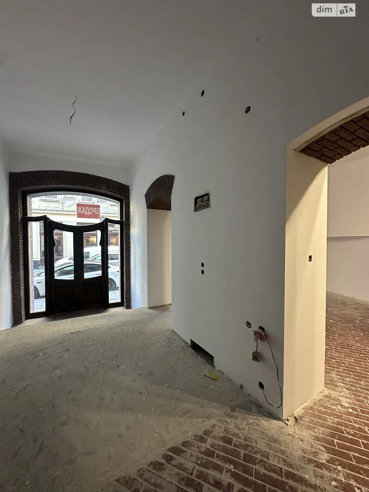 Сдается в аренду помещения свободного назначения 110.3 кв. м в 4-этажном здании, цена: 1600 $ - фото 1