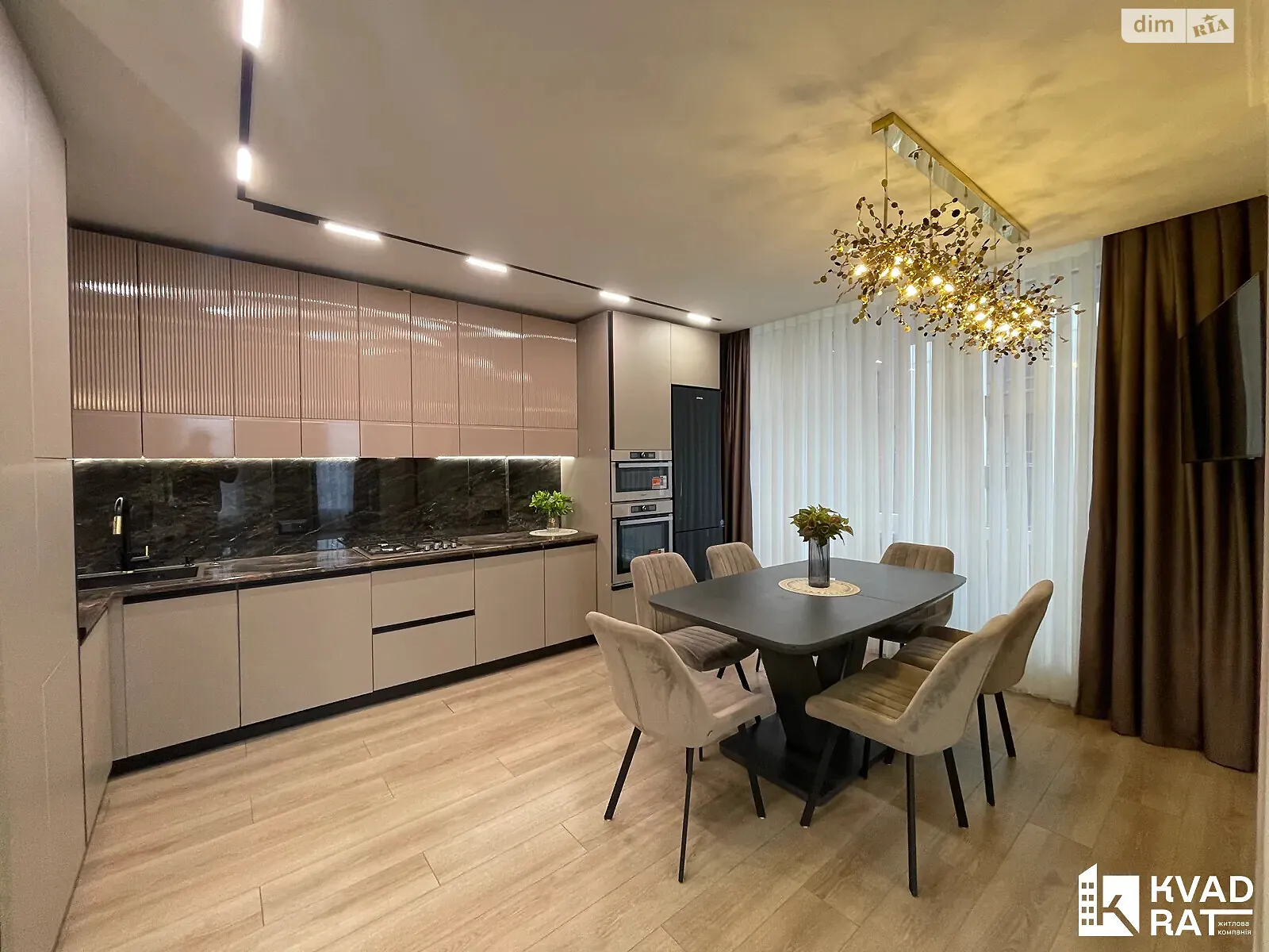 Продается 2-комнатная квартира 85 кв. м в Угорниках, ул. Героев Николаева(Сеченова), 129А корпус 3 - фото 1