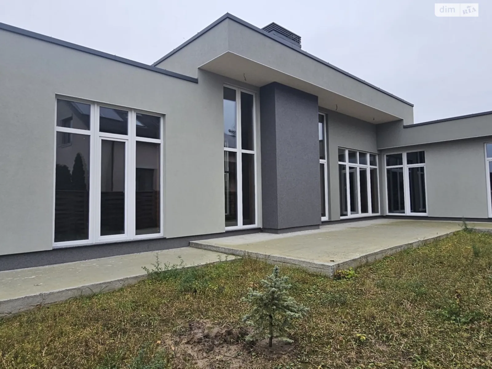 Продается одноэтажный дом 254 кв. м с мансардой, цена: 298500 $ - фото 1