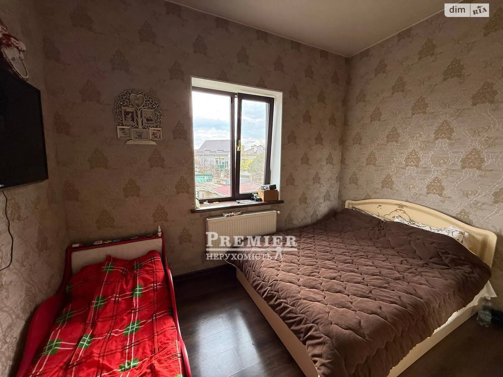 Продается дом на 2 этажа 146.9 кв. м с садом, цена: 170000 $ - фото 1