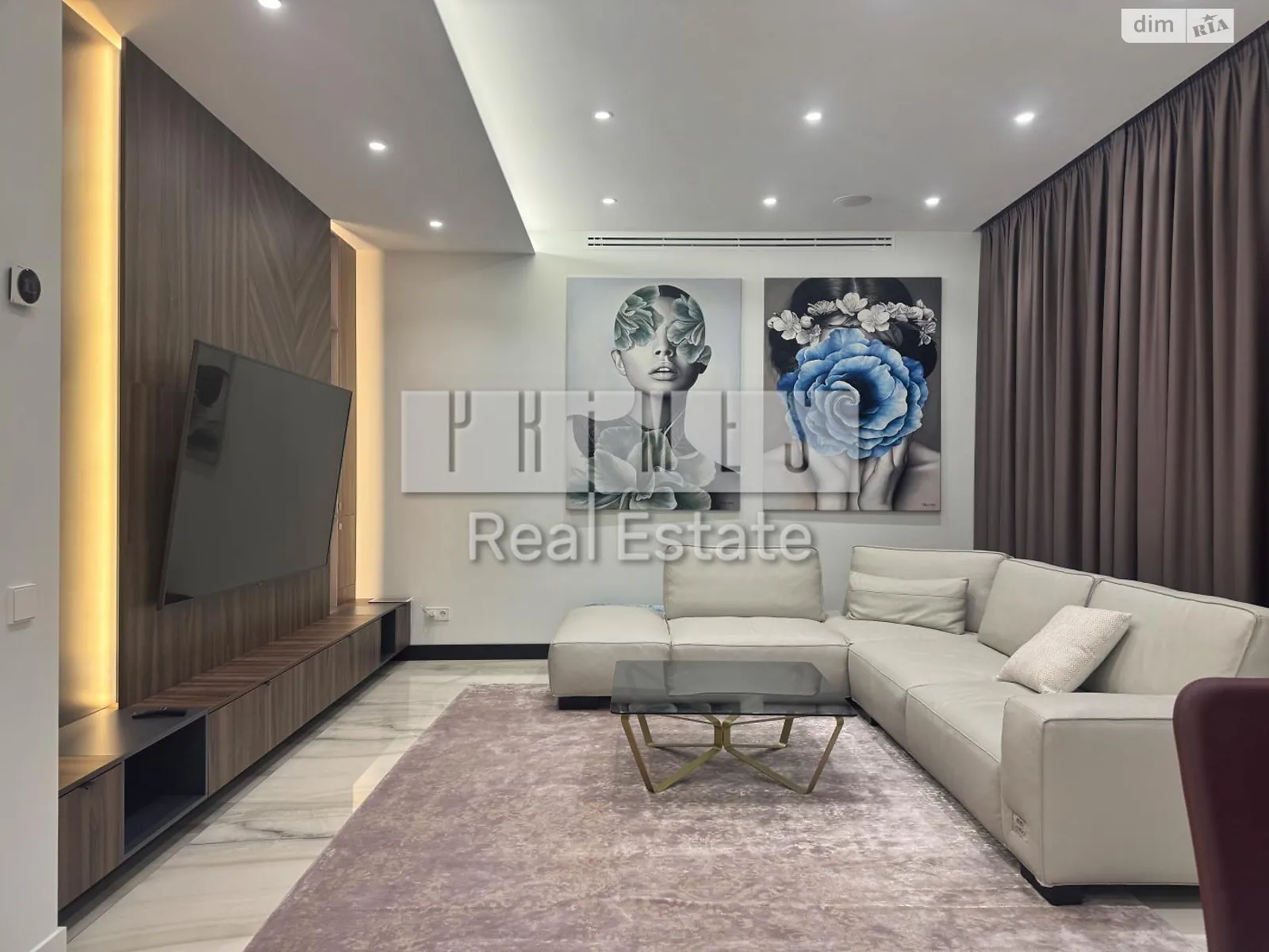 Продается 3-комнатная квартира 212 кв. м в Киеве, ул. Андрея Верхогляда(Драгомирова), 15А - фото 1