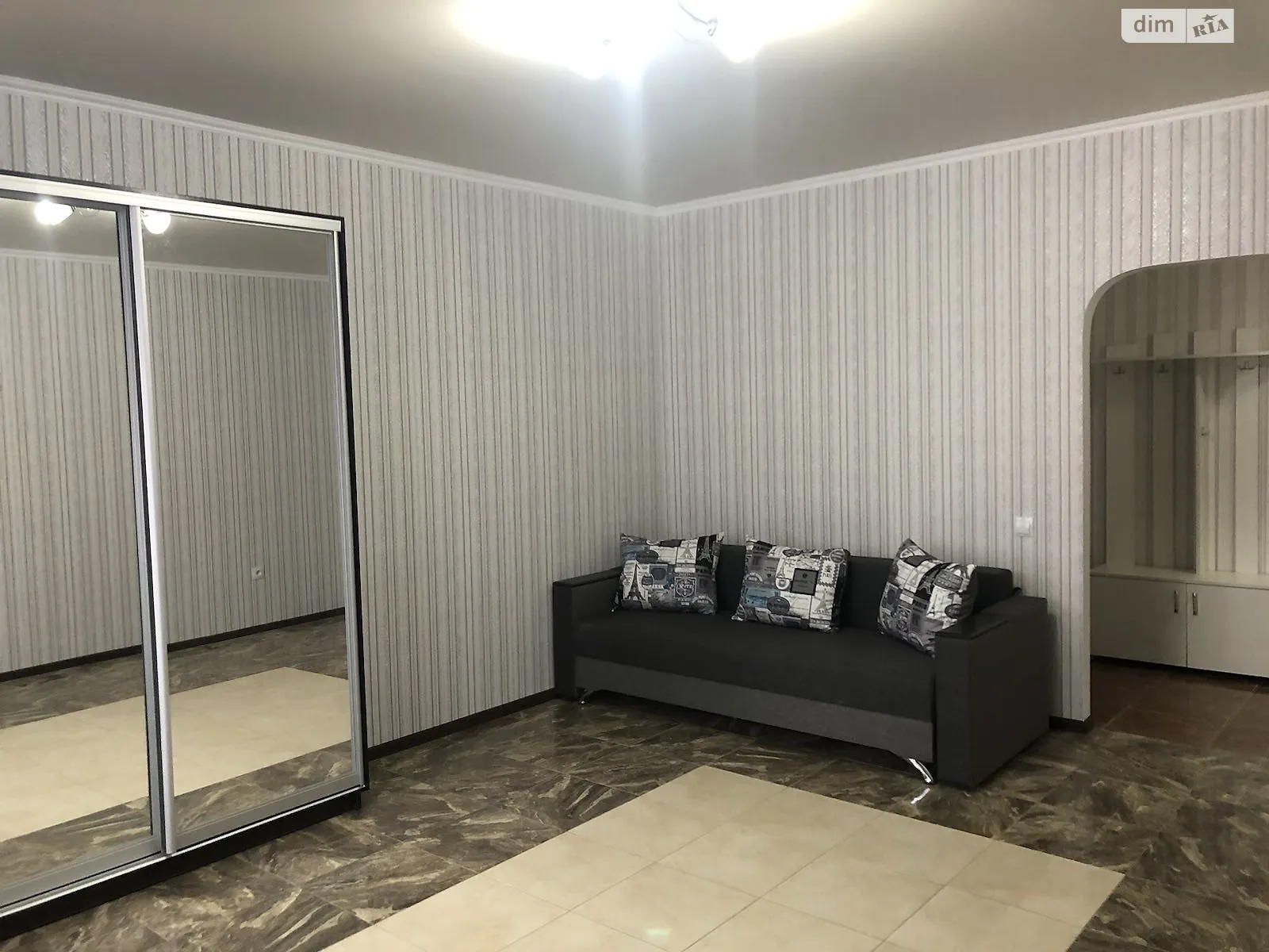 Сдается в аренду 1-комнатная квартира 47 кв. м в Хмельницком, ул. Нижняя Береговая, 2/2В - фото 1