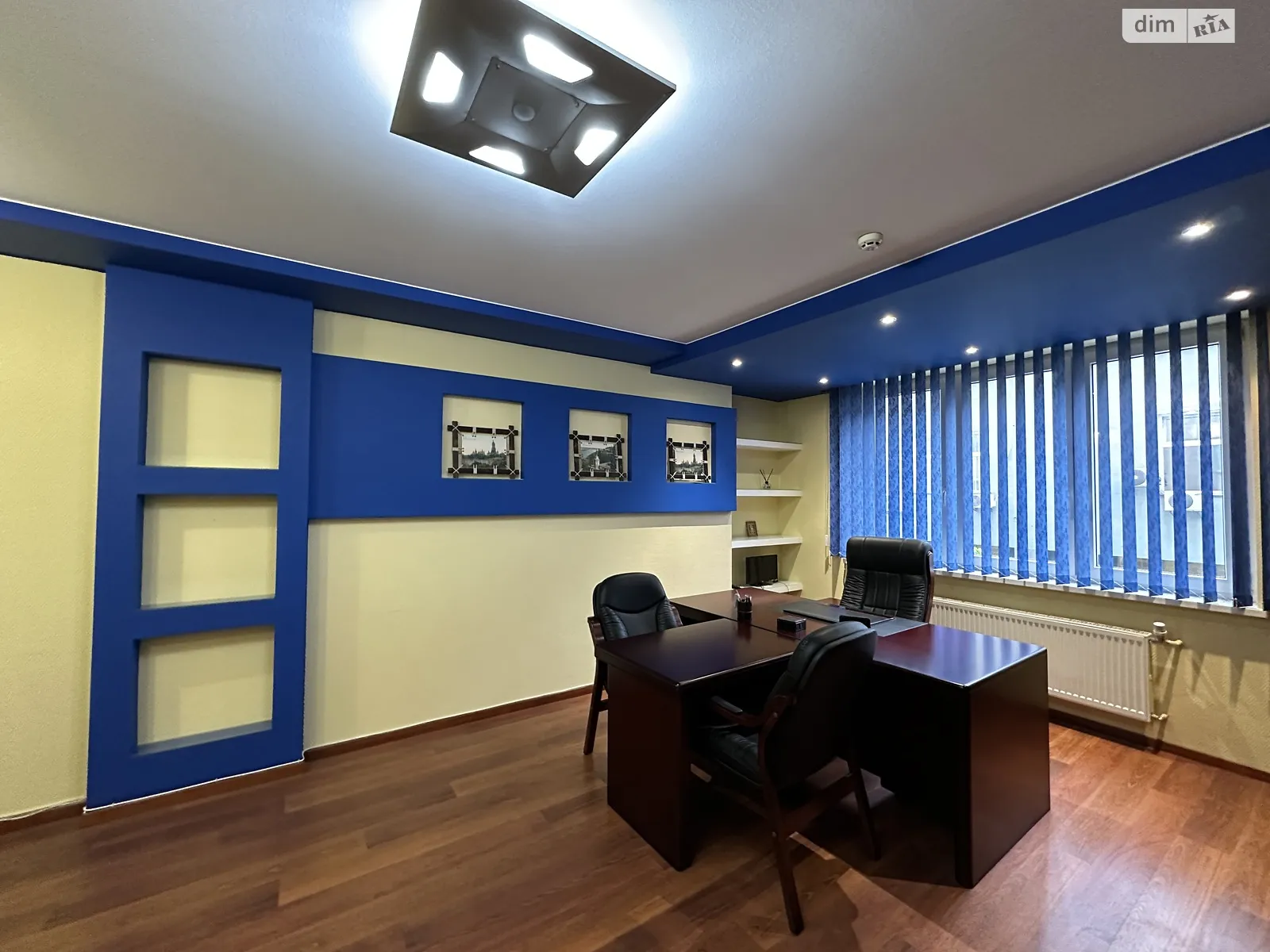 Продается офис 119.3 кв. м в бизнес-центре, цена: 170000 $ - фото 1