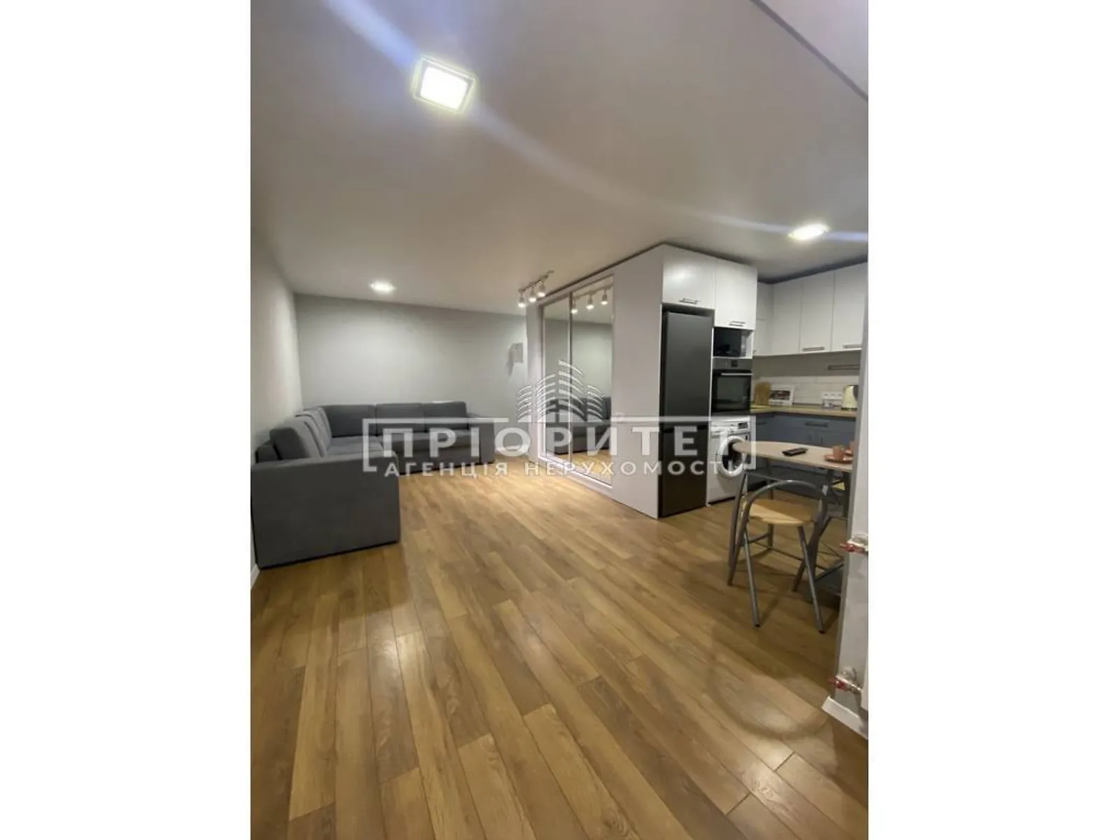 Продается 1-комнатная квартира 32 кв. м в Одессе, просп. Шевченко - фото 1