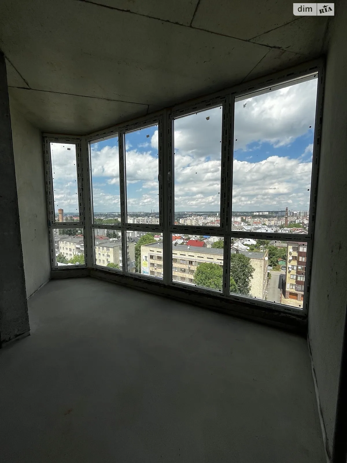 1-комнатная квартира 52.6 кв. м в Тернополе, просп. Бандеры Степана, 46-48 - фото 1