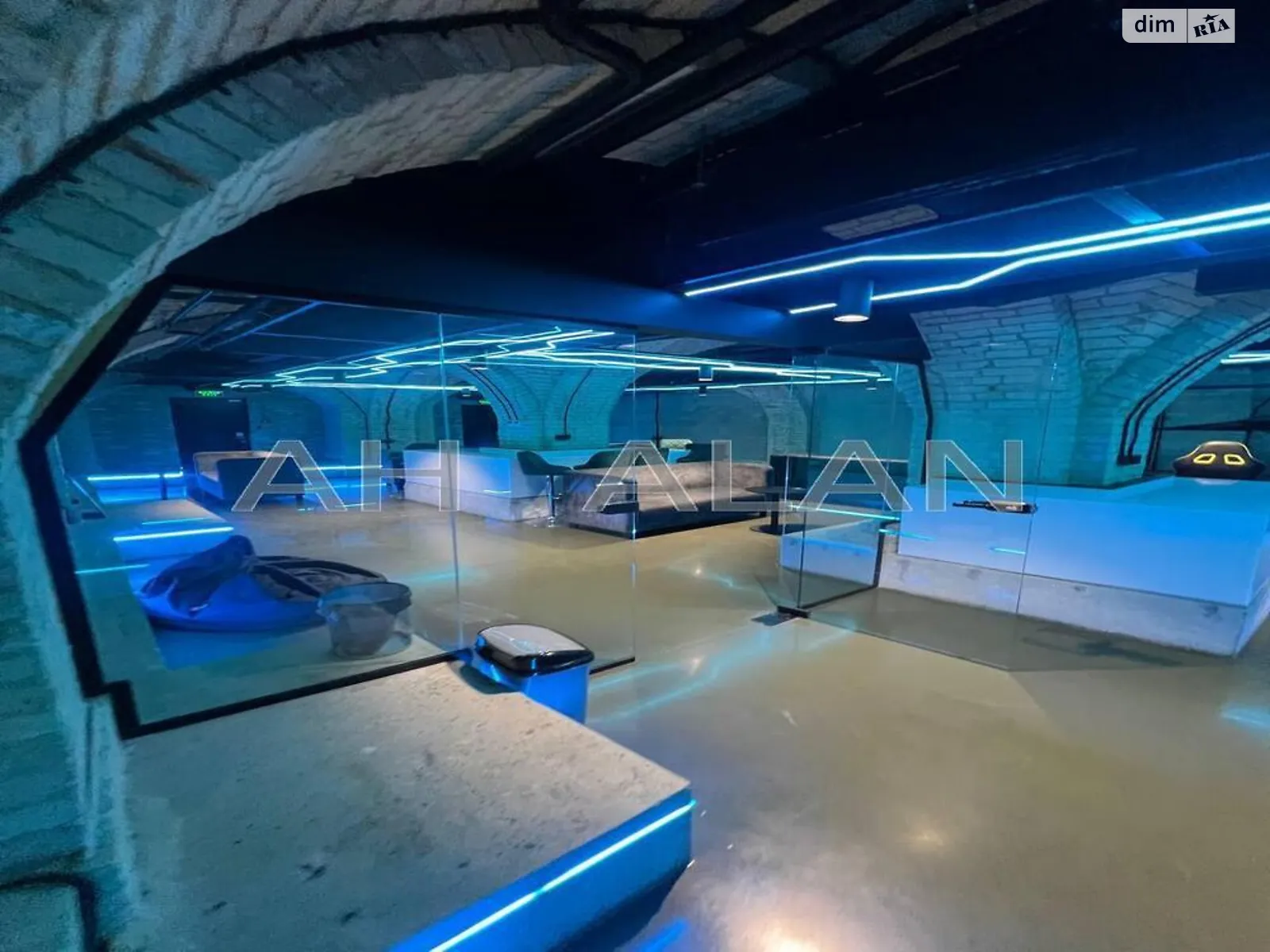 ул. Князей Острожских(Московская), 8 Печерск Киев Арсенальная, цена: 10370 $ - фото 1