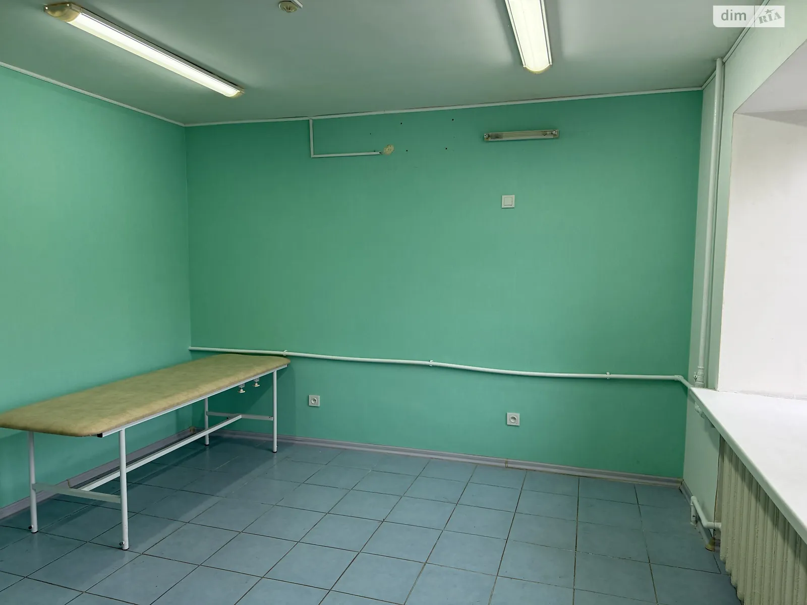 Сдается в аренду офис 16.6 кв. м в бизнес-центре, цена: 5500 грн - фото 1