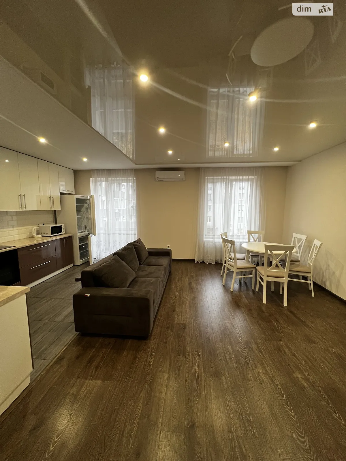 Сдается в аренду 3-комнатная квартира 80 кв. м в Ужгороде, ул. Национальной Гвардии(Гвардейская), 51А - фото 1