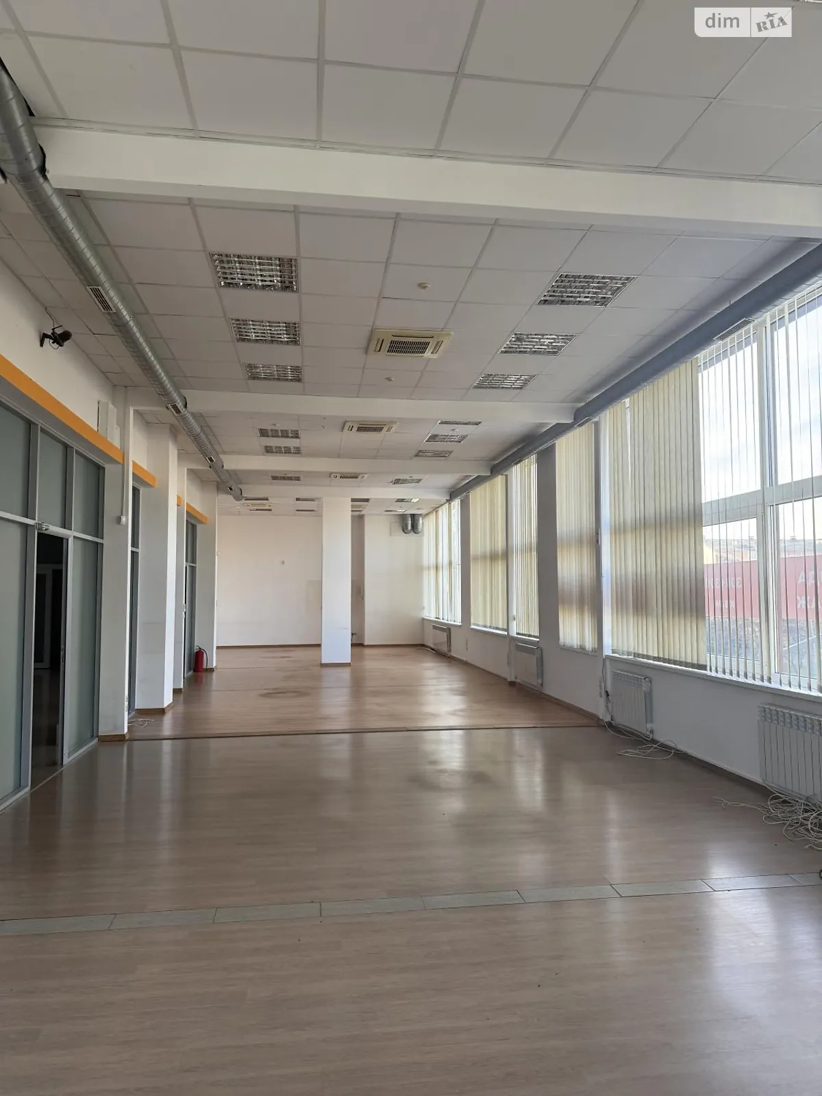 Сдается в аренду офис 620 кв. м в бизнес-центре, цена: 4960 $ - фото 1