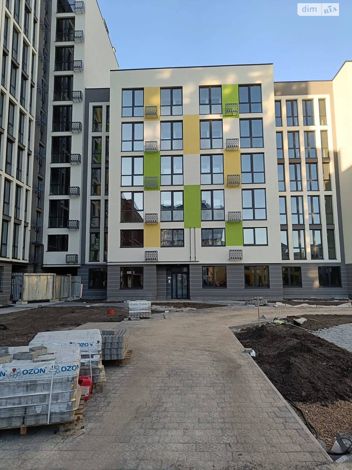 Продается офис 77.3 кв. м в бизнес-центре, цена: 185520 $ - фото 1