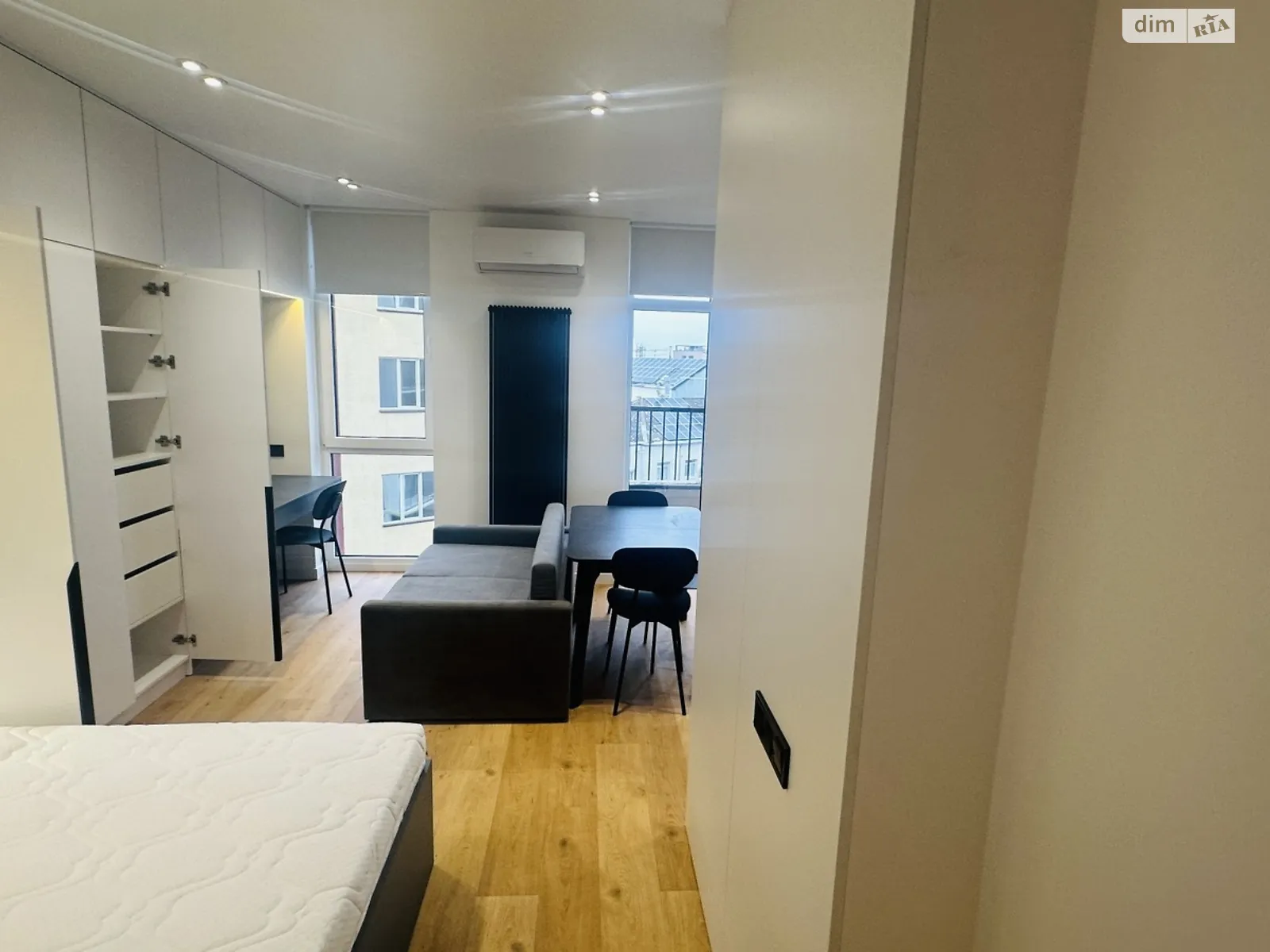 Продается 1-комнатная квартира 28 кв. м в Львове, ул. Лемковская, 11Б - фото 1