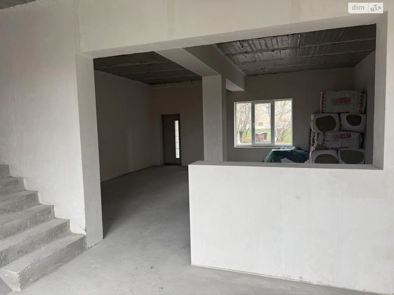 Продается дом на 2 этажа 128 кв. м с бассейном, цена: 112000 $ - фото 1