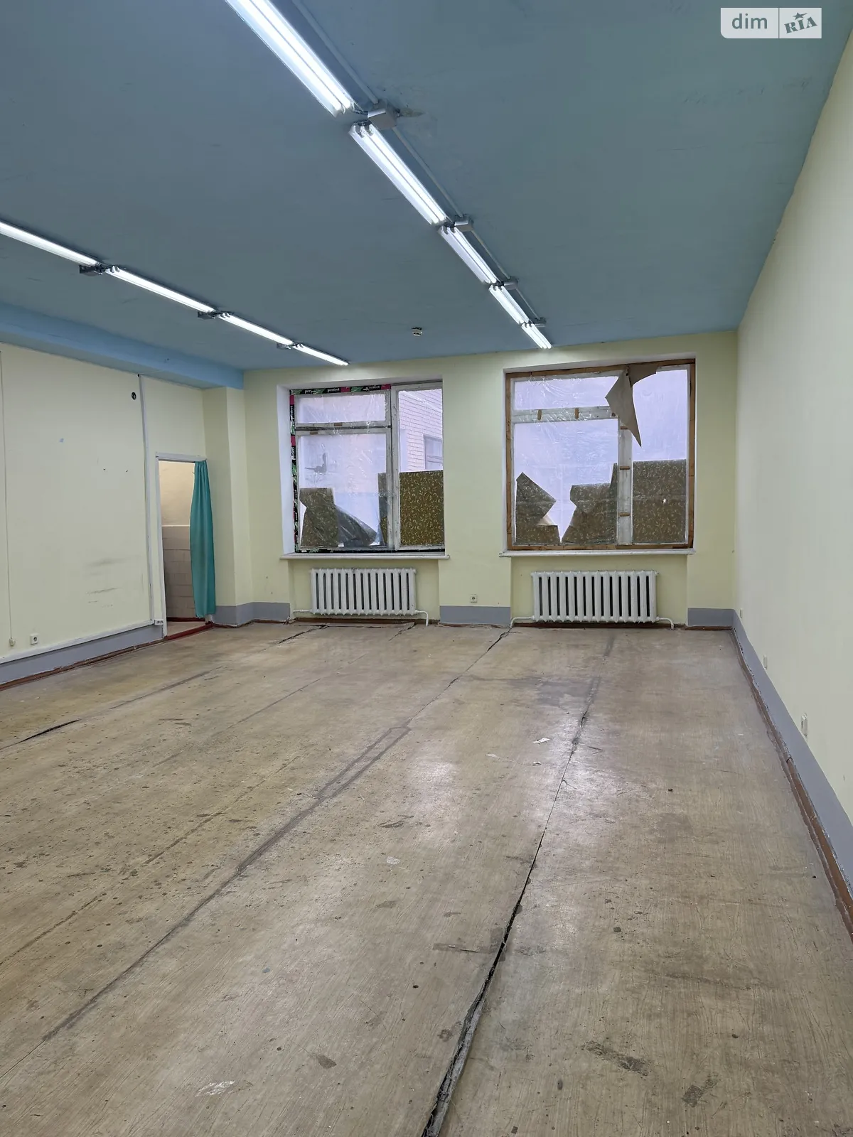 Сдается в аренду помещения свободного назначения 57 кв. м в 3-этажном здании, цена: 8550 грн - фото 1