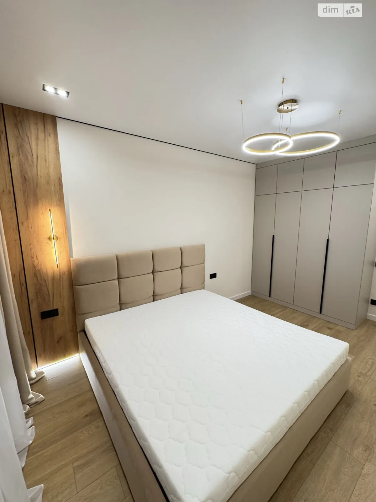 Сдается в аренду 1-комнатная квартира 43.1 кв. м в Киеве, ул. Александра Олеся, 2В - фото 1