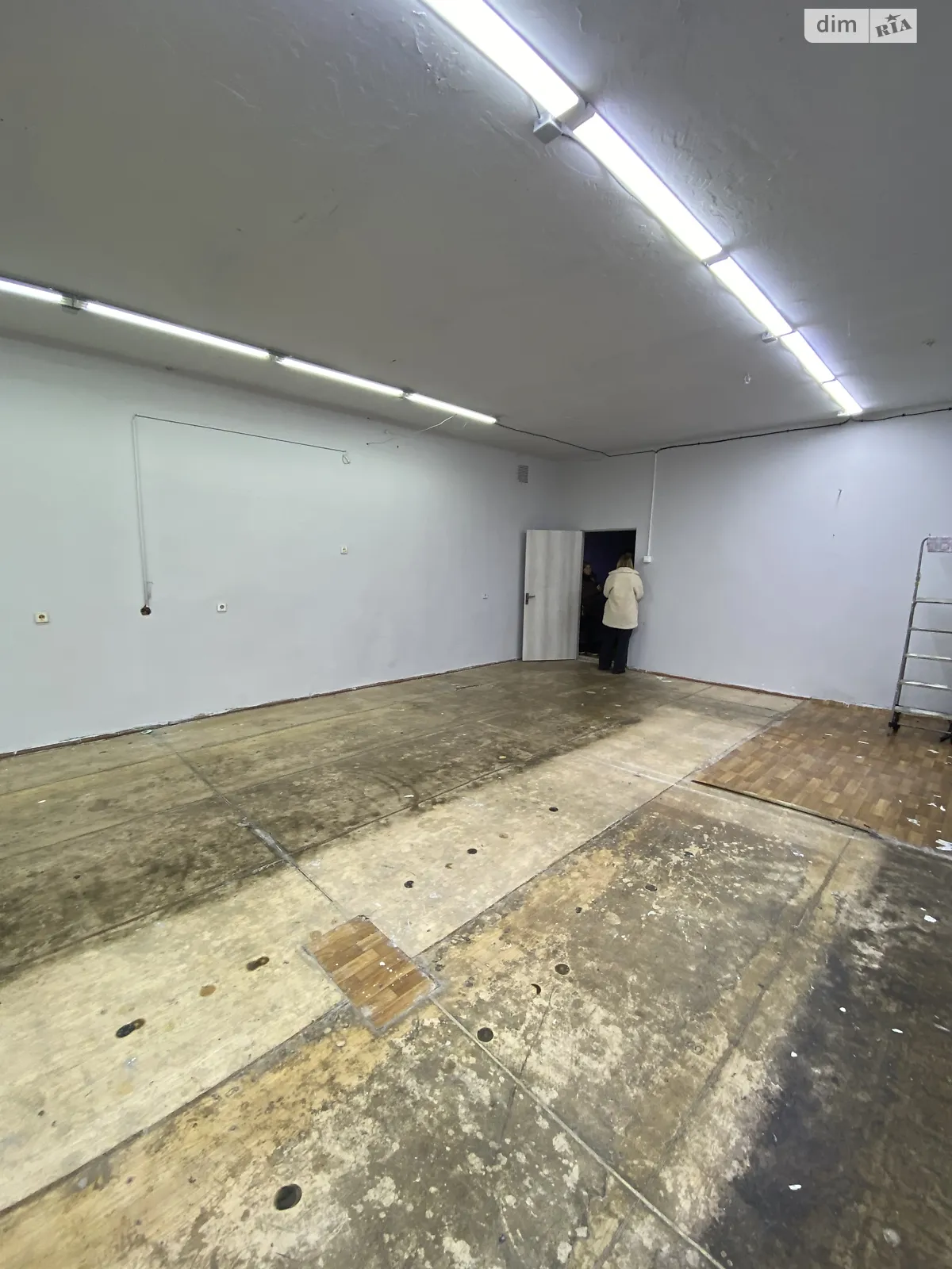 Сдается в аренду помещения свободного назначения 84 кв. м в 2-этажном здании, цена: 12600 грн - фото 1