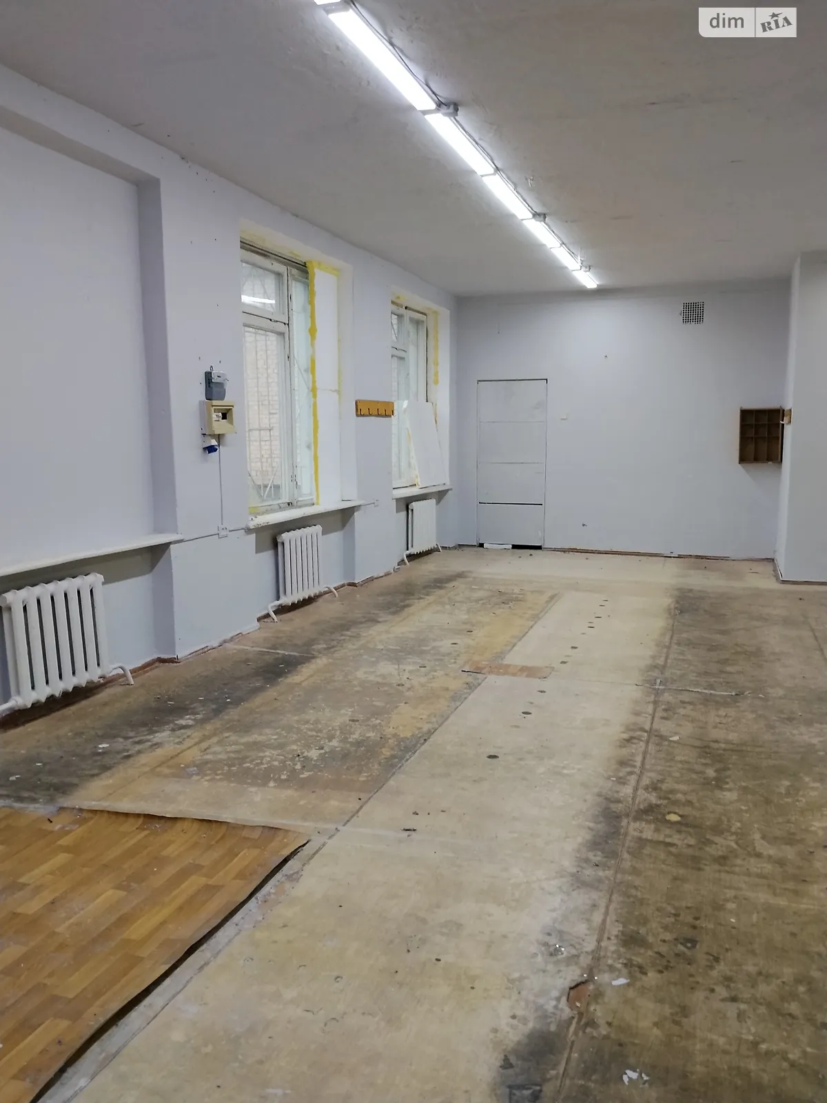 Сдается в аренду помещения свободного назначения 84 кв. м в 2-этажном здании, цена: 12600 грн - фото 1